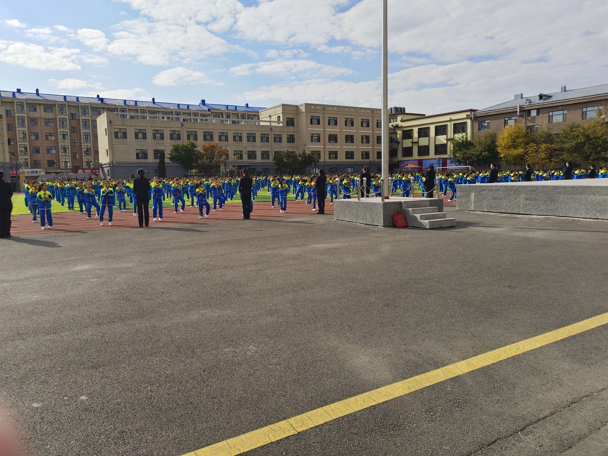 海伦市实验小学
