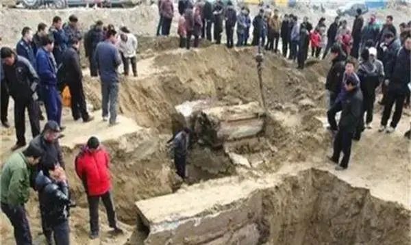 吕布墓旅行图片 2