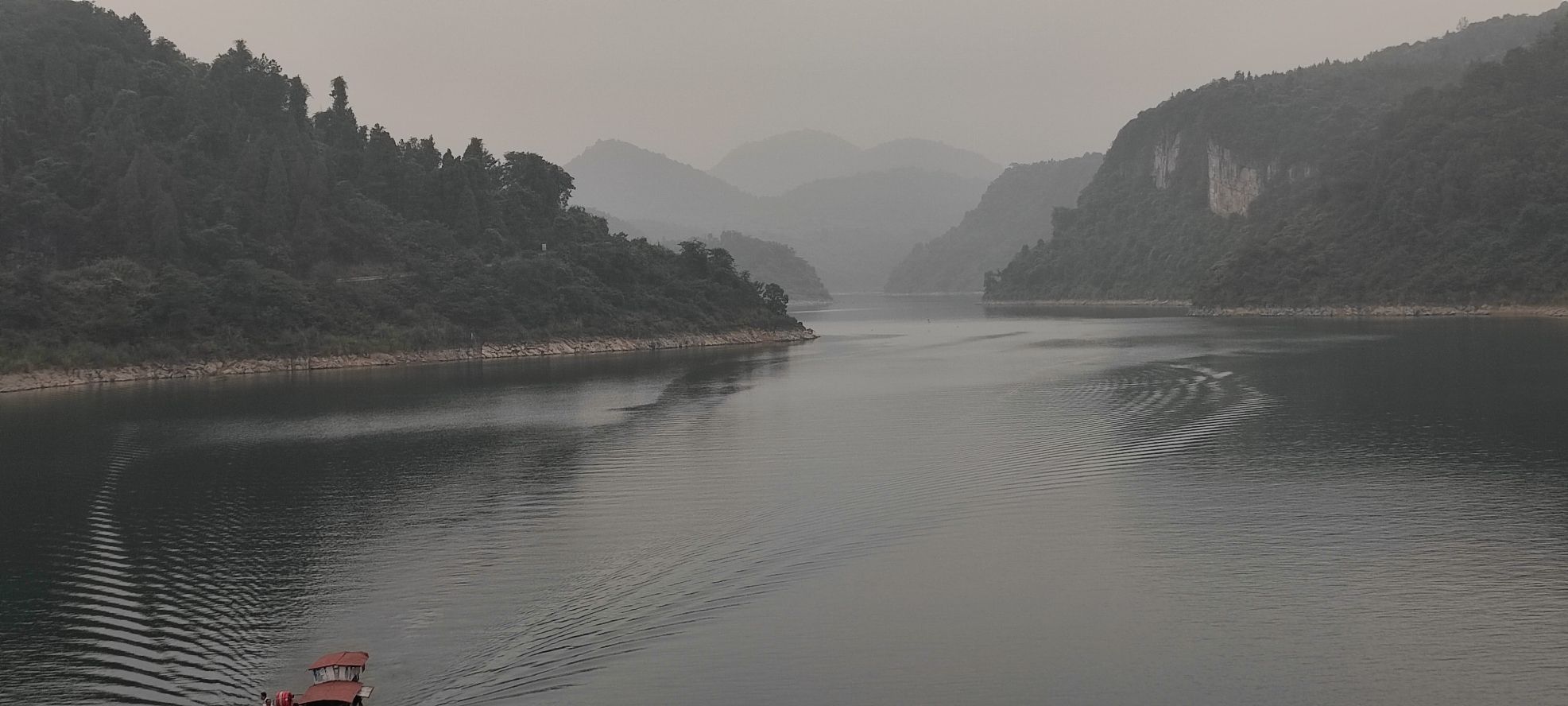 高岩湖旅游风景区旅行图片 1