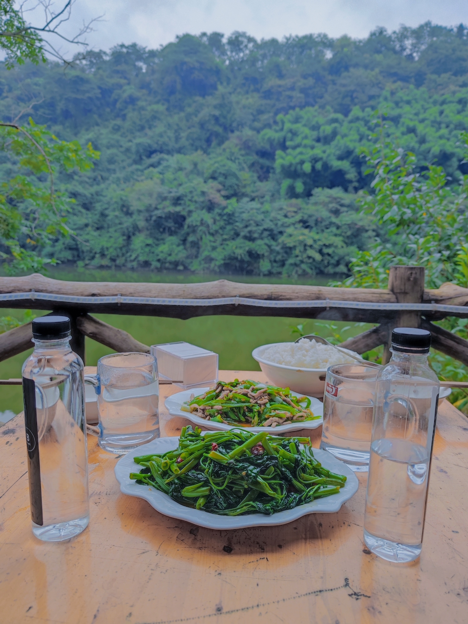 场地封面-山水人家农家乐(莲花湖风景区店)