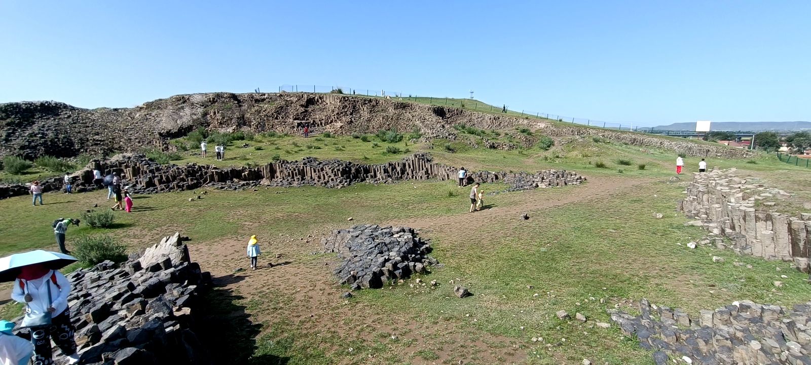 谷力脑包火山地质遗迹旅行图片 3