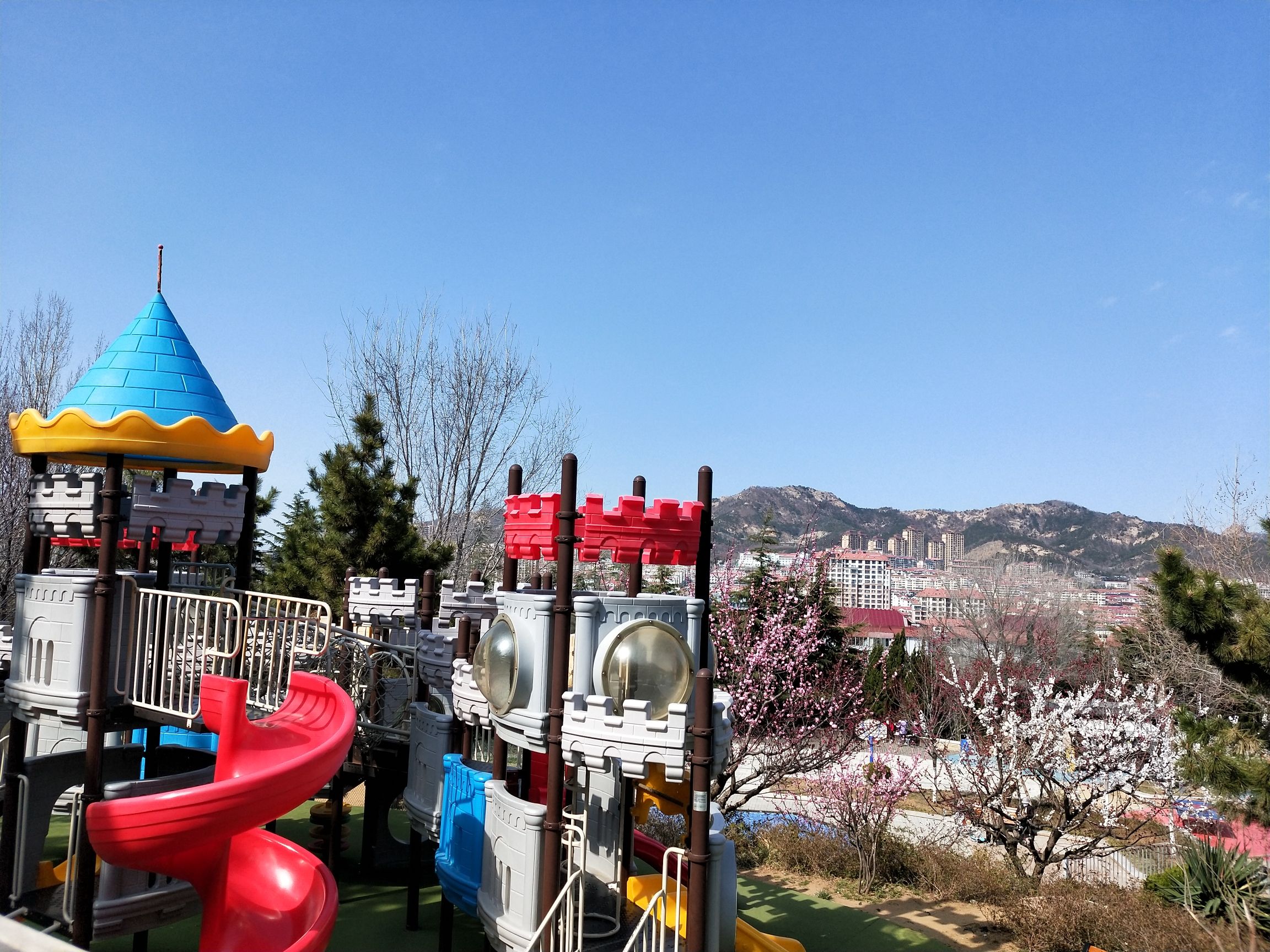 环翠楼室外儿童游乐场