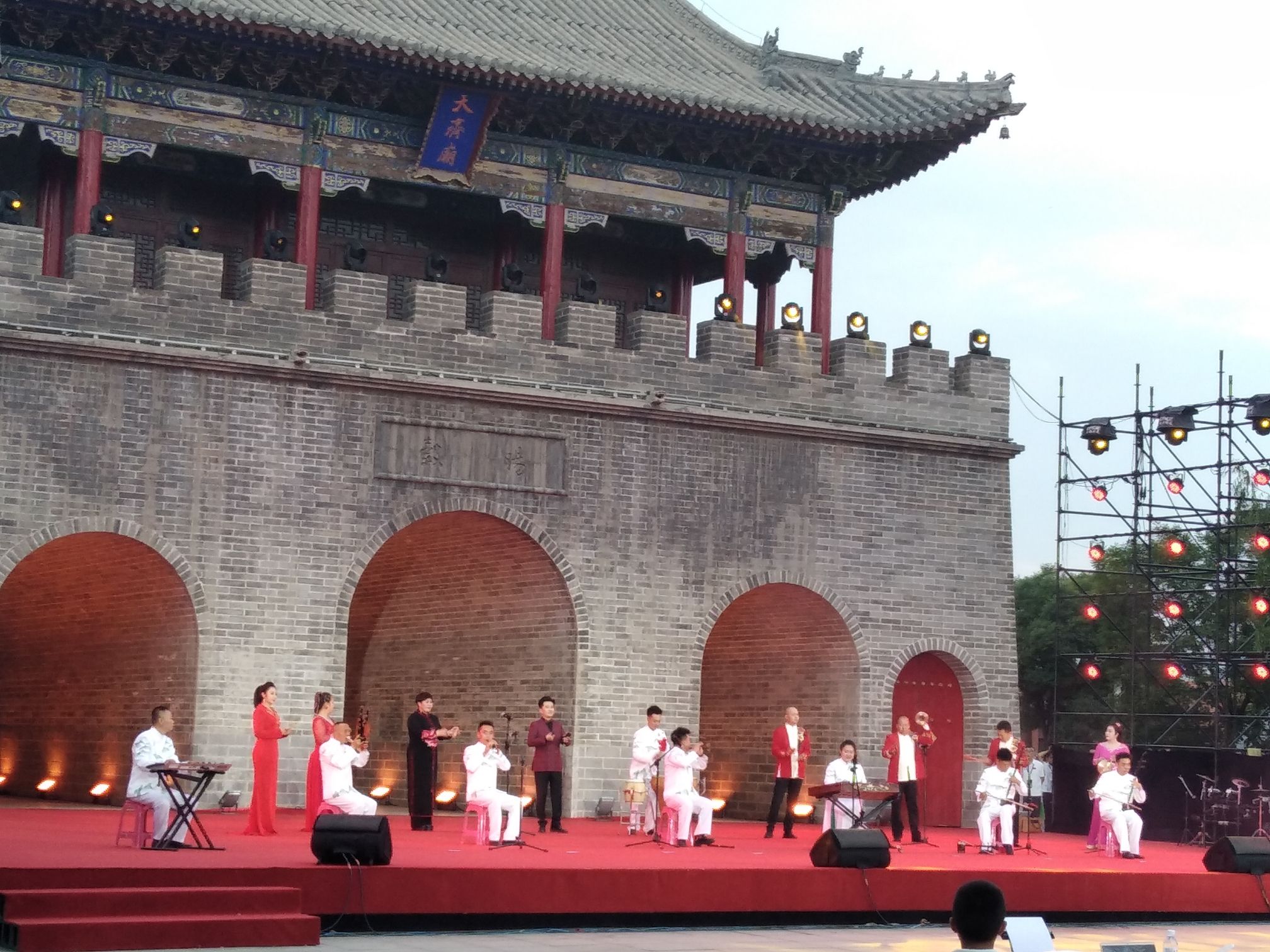 东胜文化广场旅行图片 1