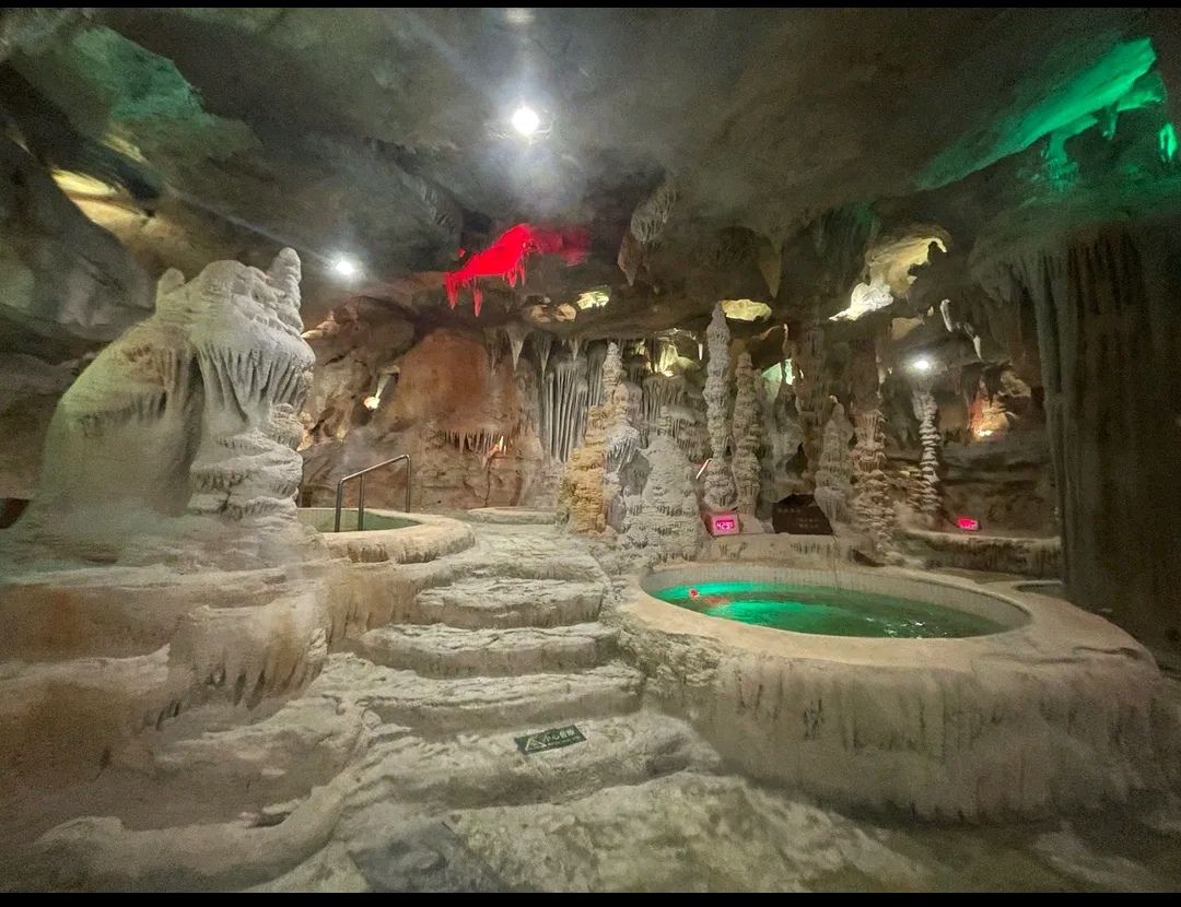 泉城欧乐堡戏水湾艺术养生温泉旅行图片 2