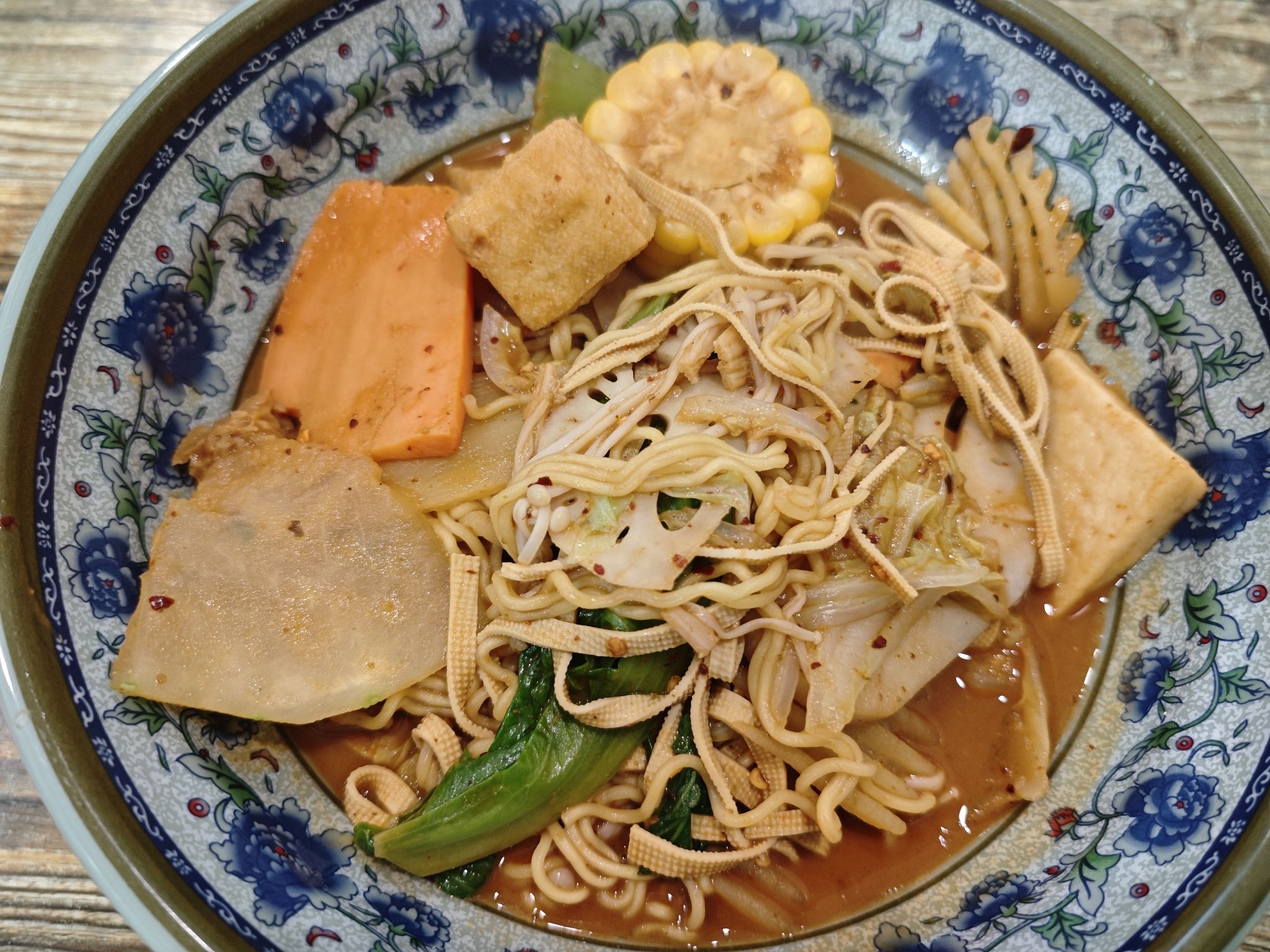 回味麻辣拌内部环境