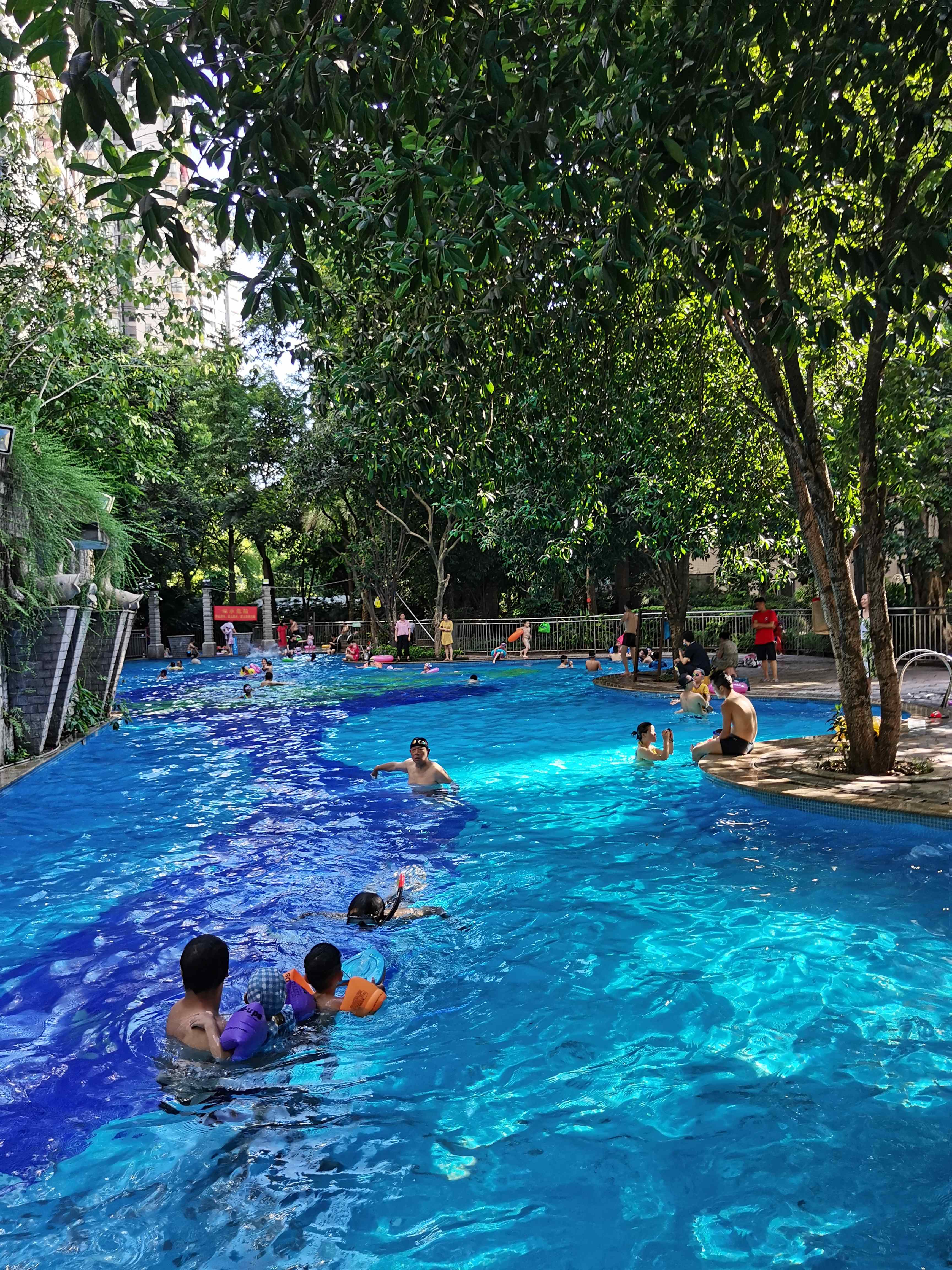 场地封面-盛世华城游泳池