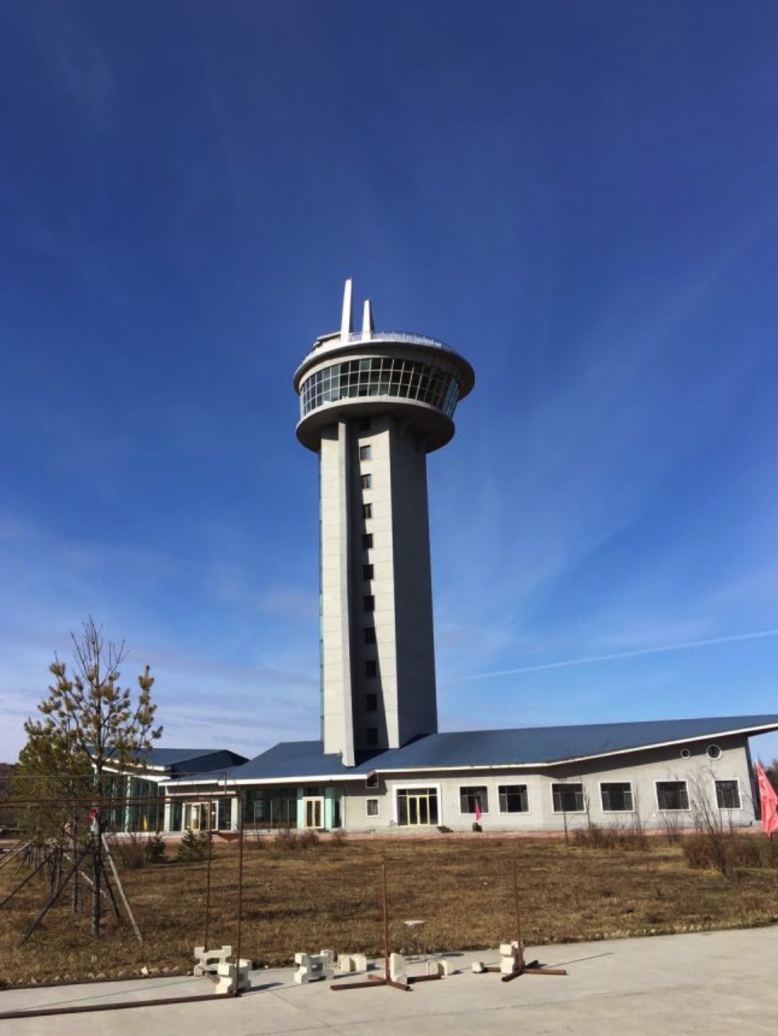北纬53度观光塔旅行图片 1