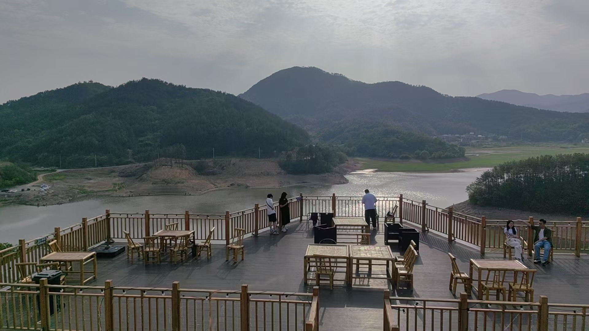 仙龙湖旅游度假区