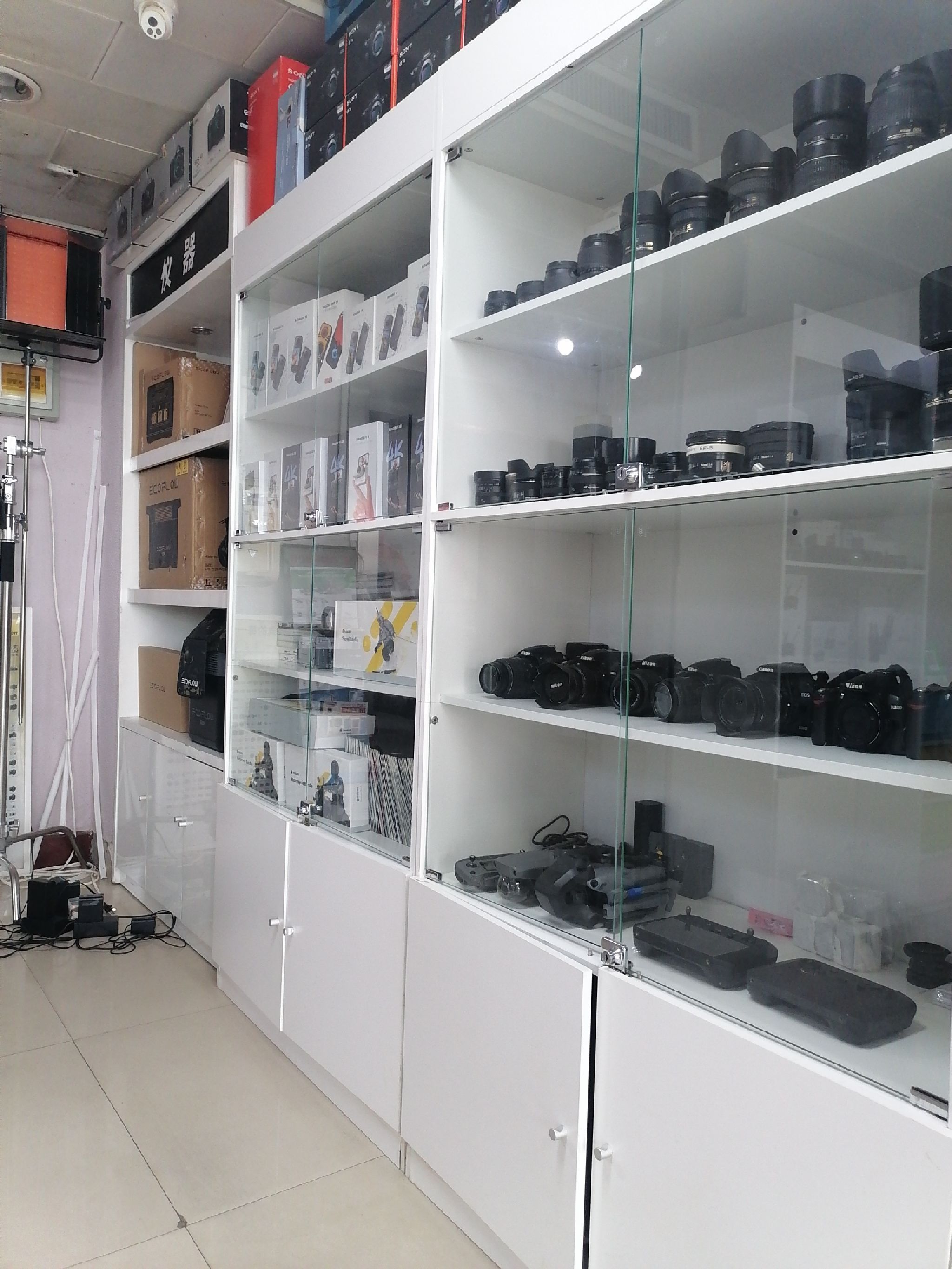 孔像摄影器材(影石Insta360授权店)