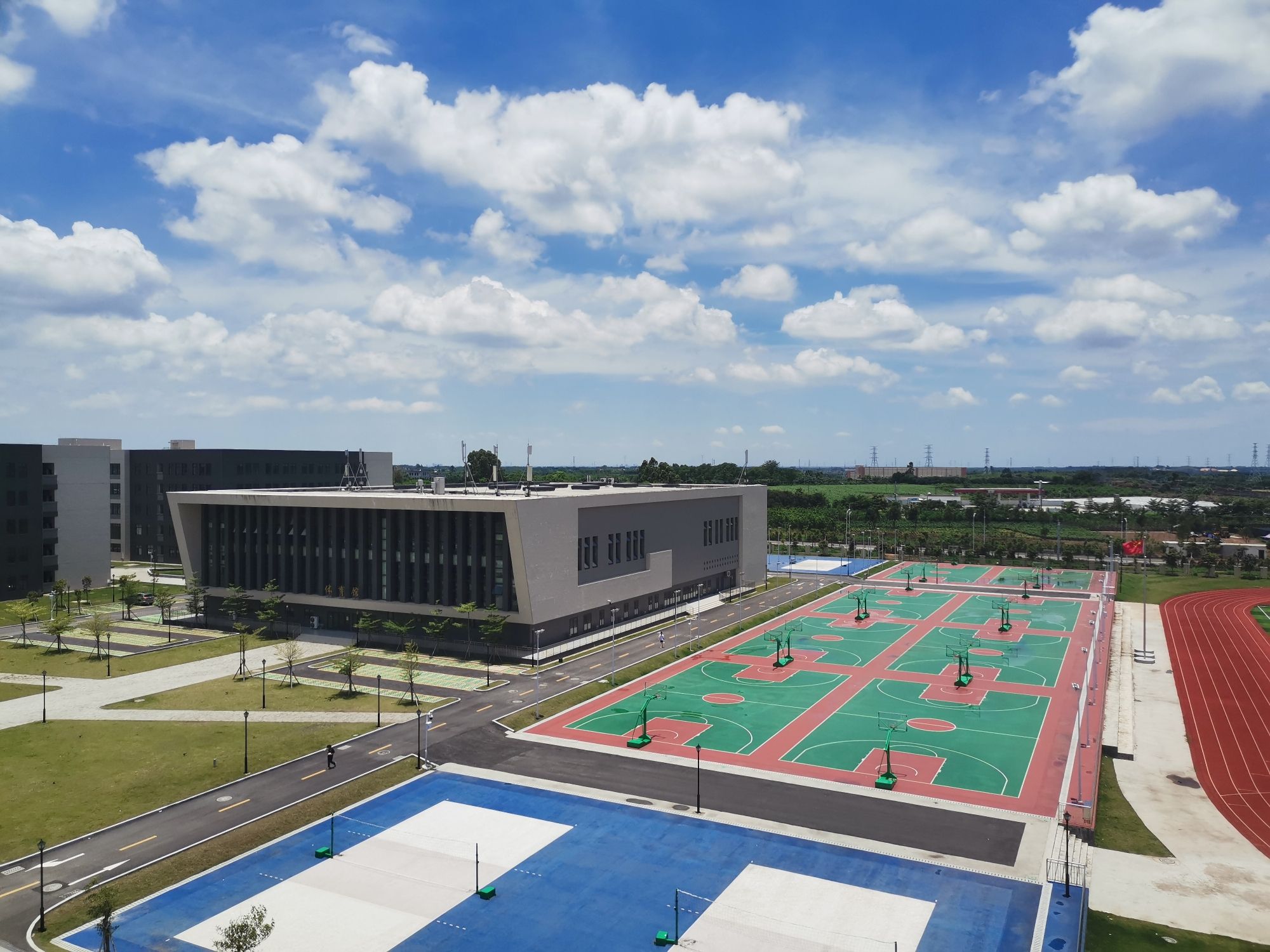 湛江市技师学院(湖光校区)