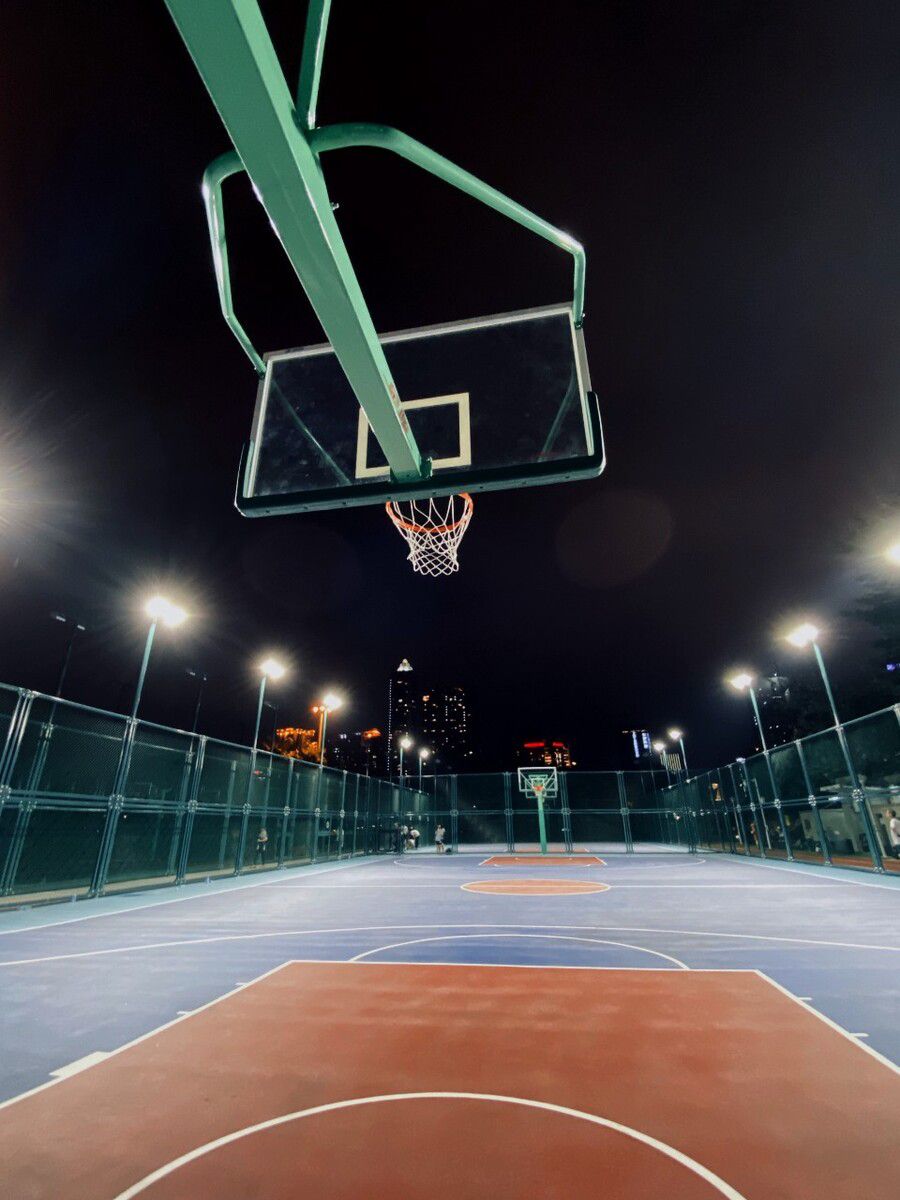 场地封面-灯光篮球场