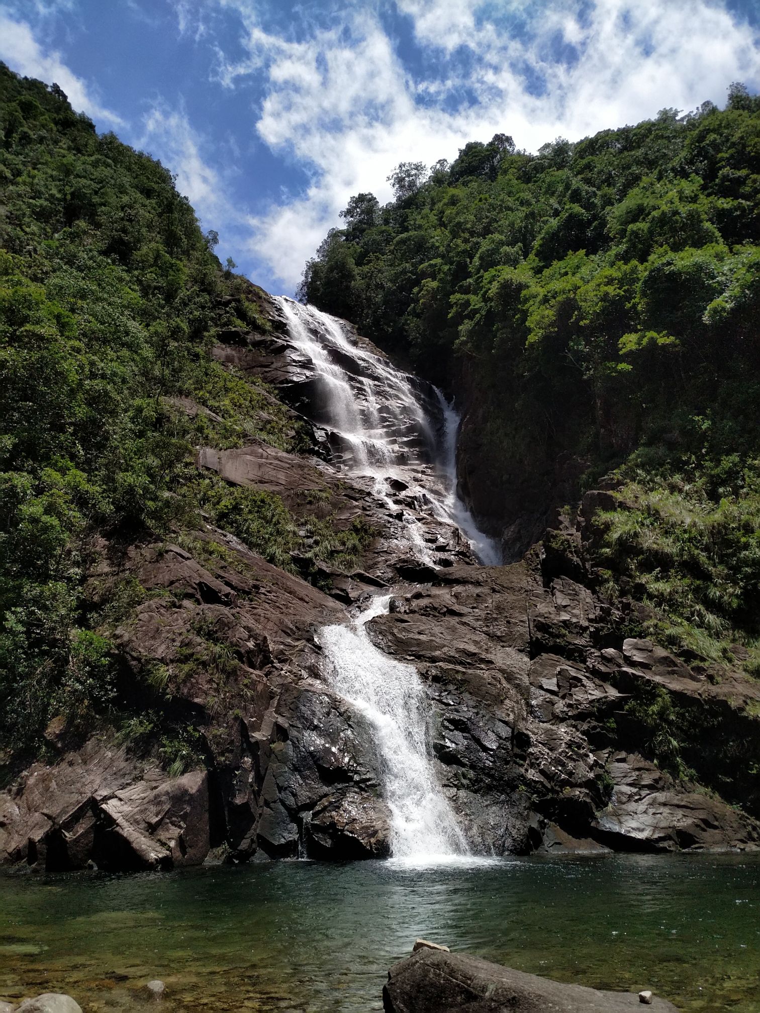 鹅皇嶂飘布旅行图片 1