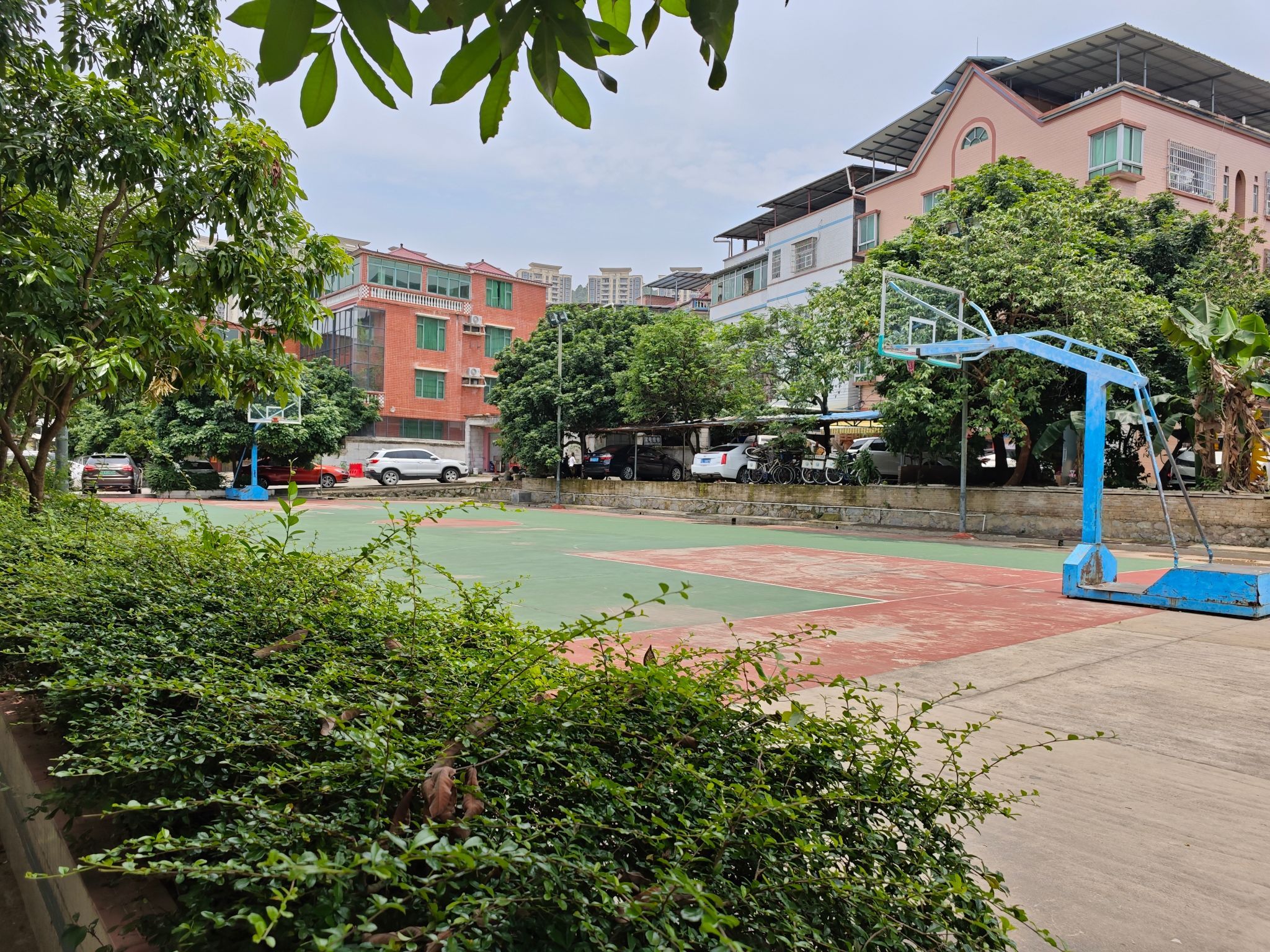 场地封面-何屋球场小店