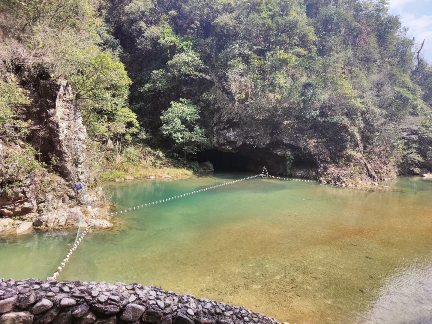 上犹燕子岩风景区旅行图片 1