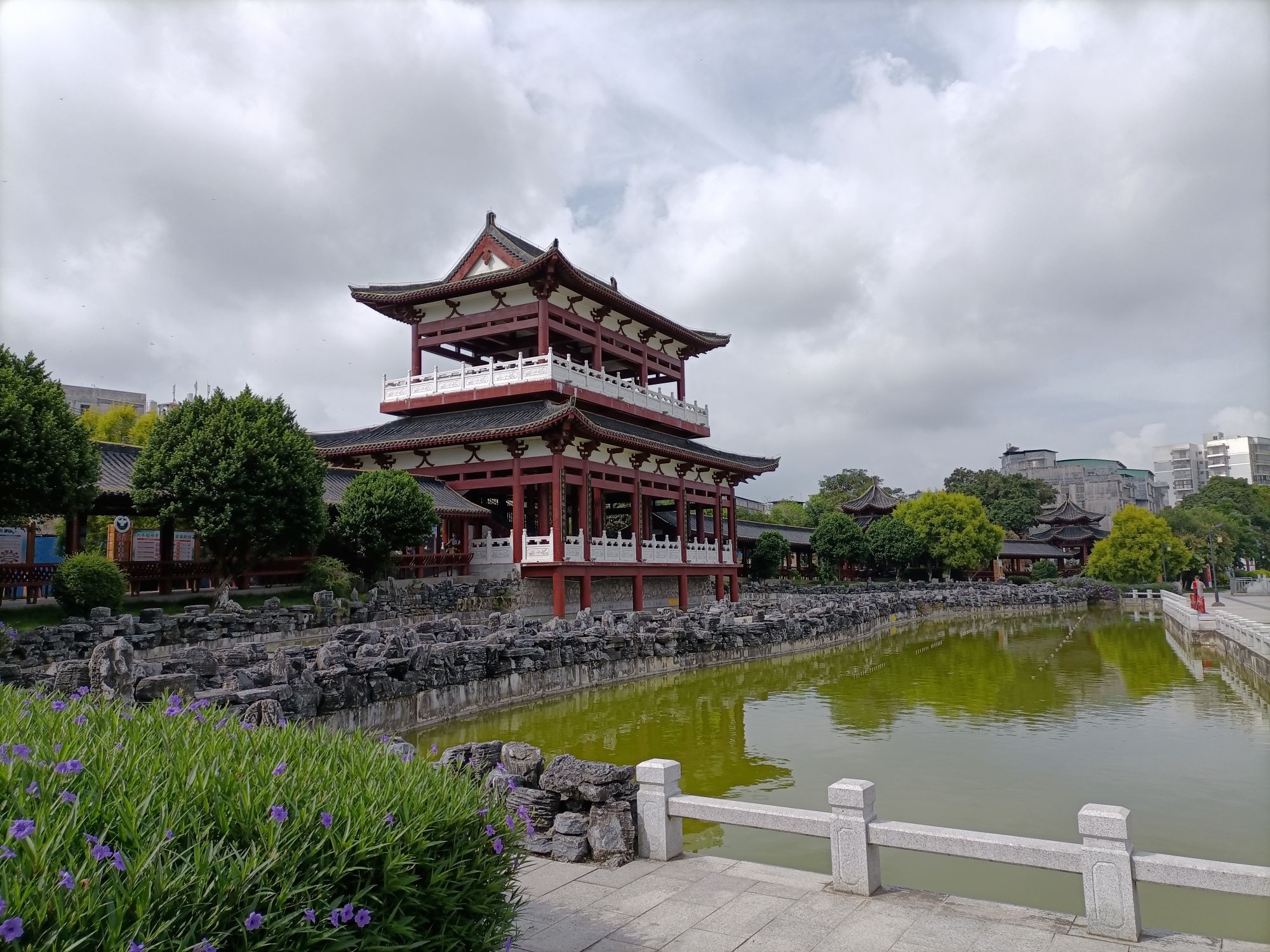 容县晨钟暮鼓景区旅行图片 1