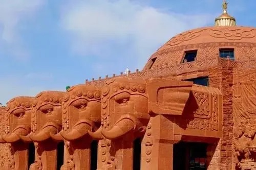 乌兰木伦石窟旅行图片 3