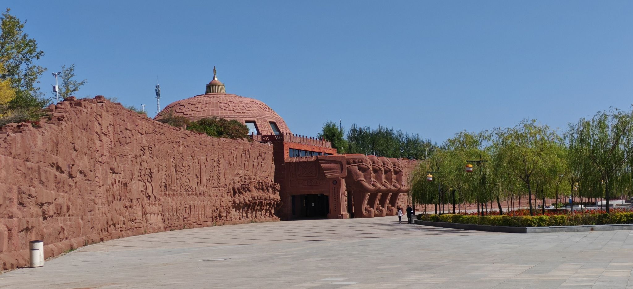 乌兰木伦石窟旅行图片 1