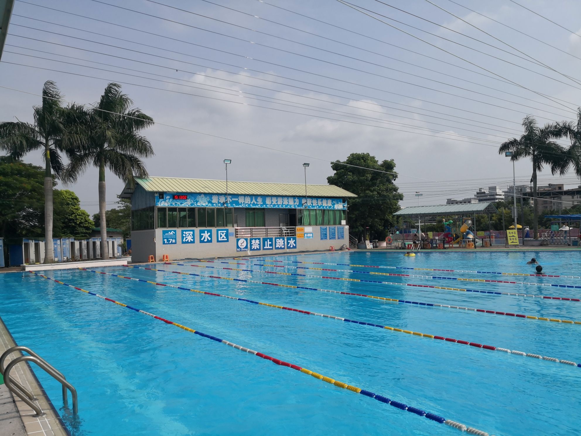 场地封面-金潭游泳场北(流溪河堤防)(暂停营业)