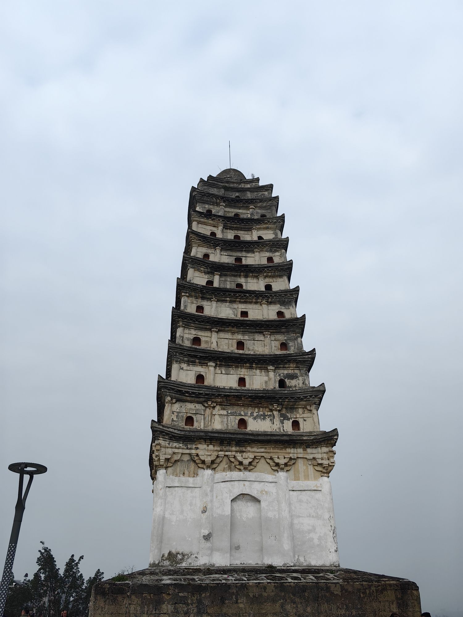荣县镇南塔旅行图片 1