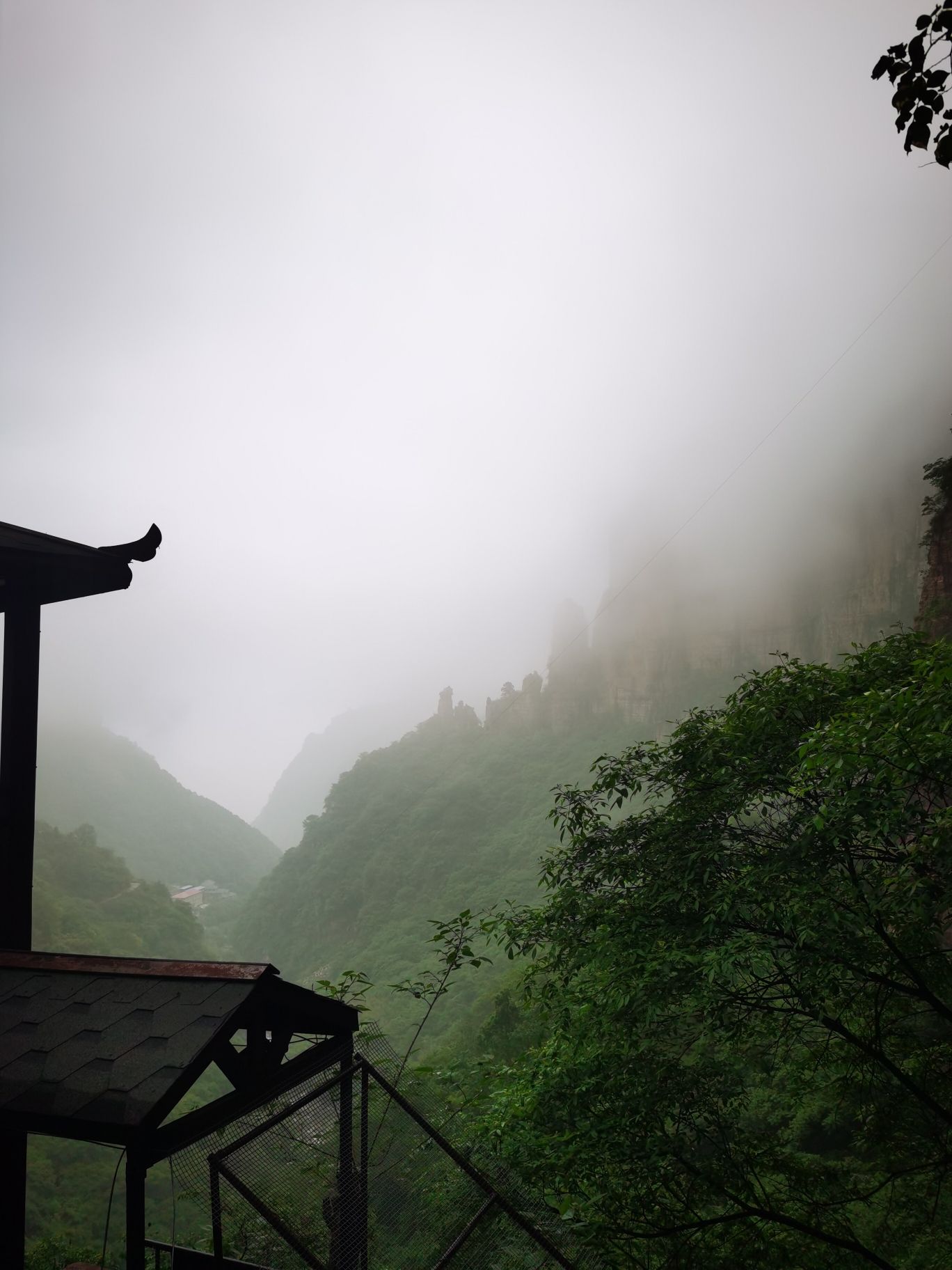 绝壁天梯