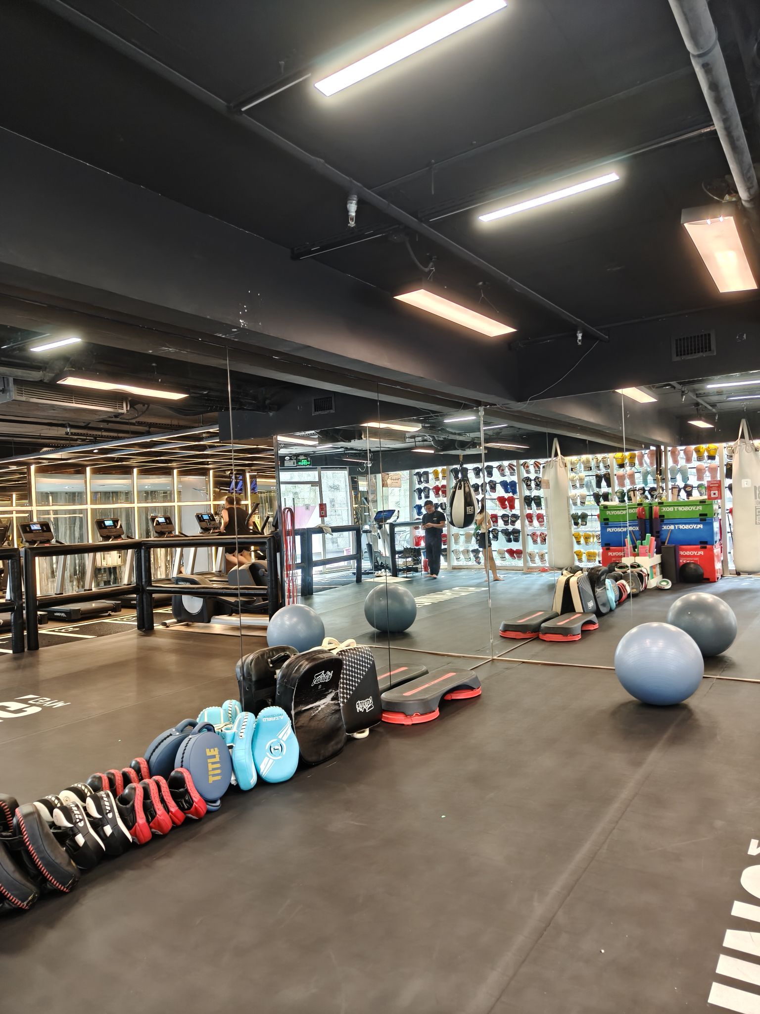 场地封面-火石健身(天銮旗舰店)