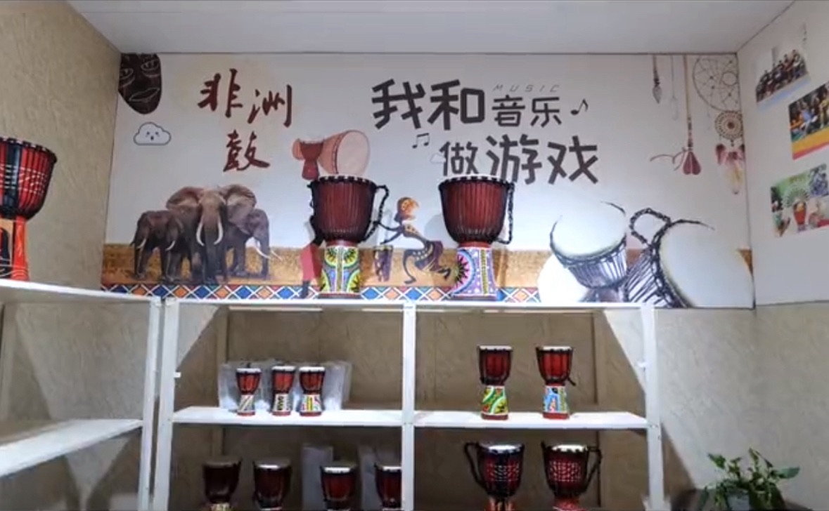 周窝音乐小镇休闲广场旅行图片 3