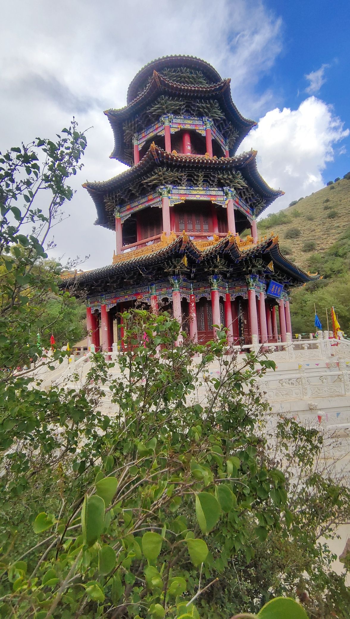 屈吴山