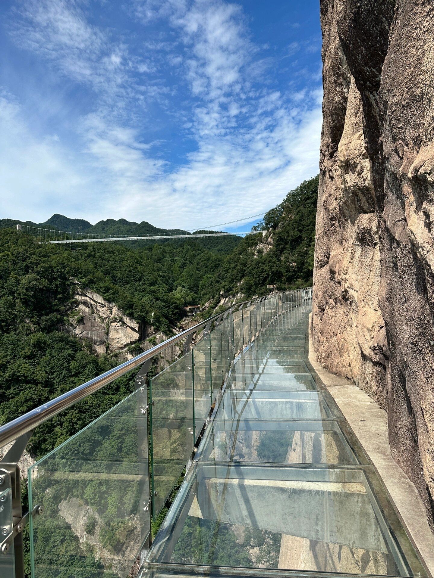 洛阳白云山景区-玻璃观景台