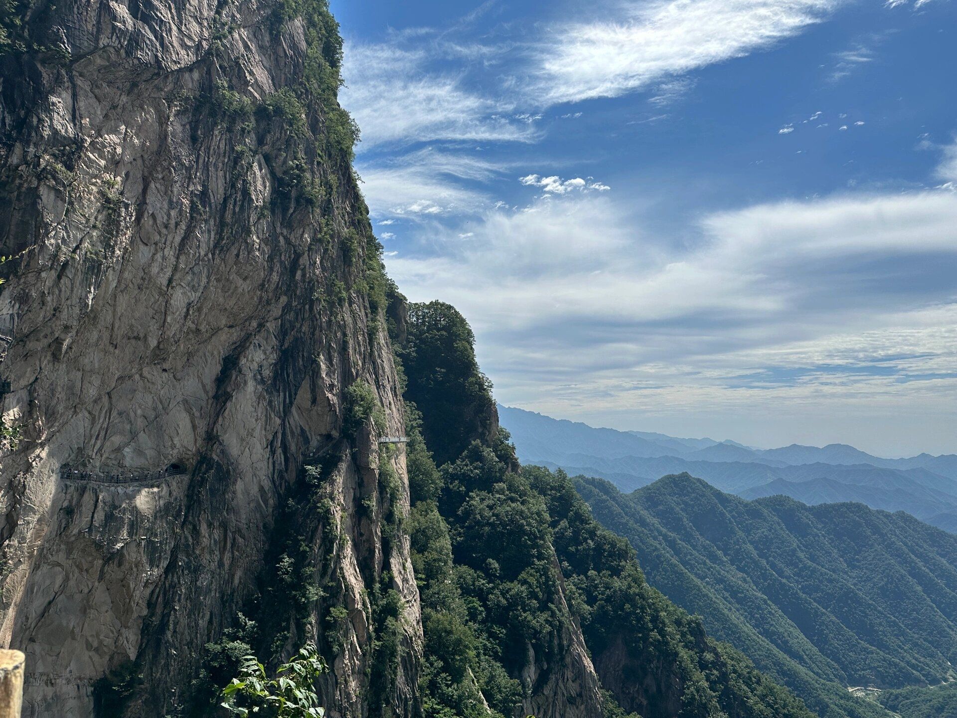 洛阳白云山景区-玻璃观景台