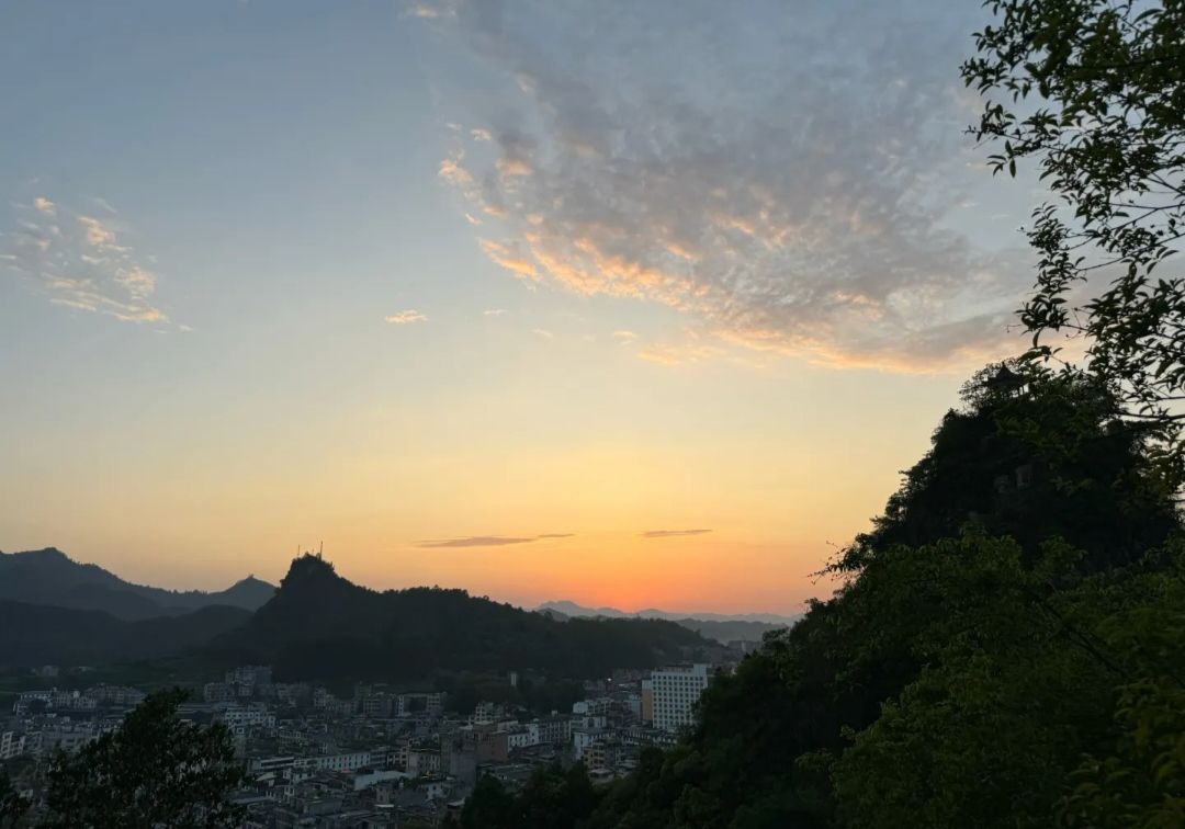 母鸡山广场旅行图片 3