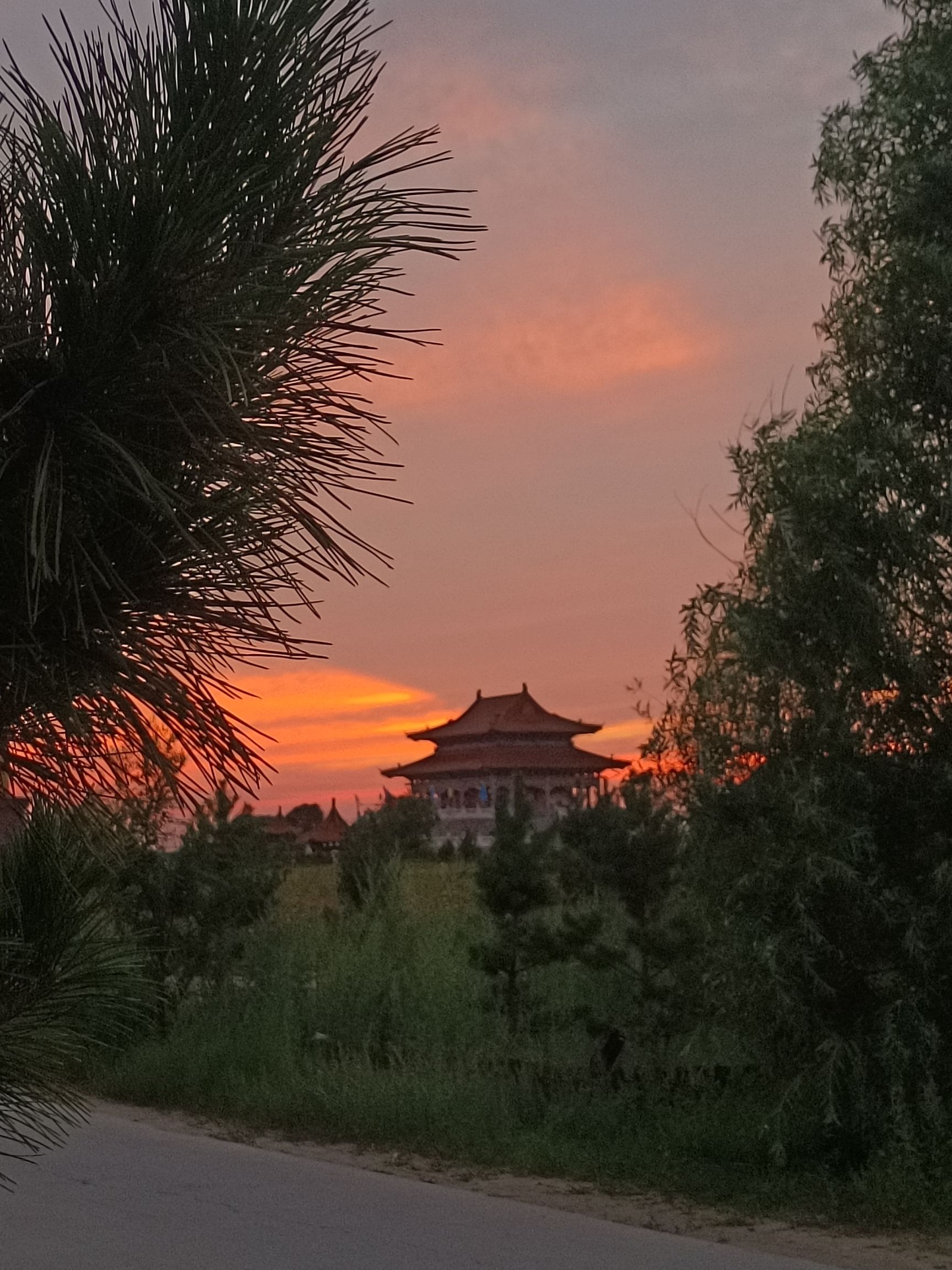 巴彦塔拉嘎查文体广场旅行图片 3