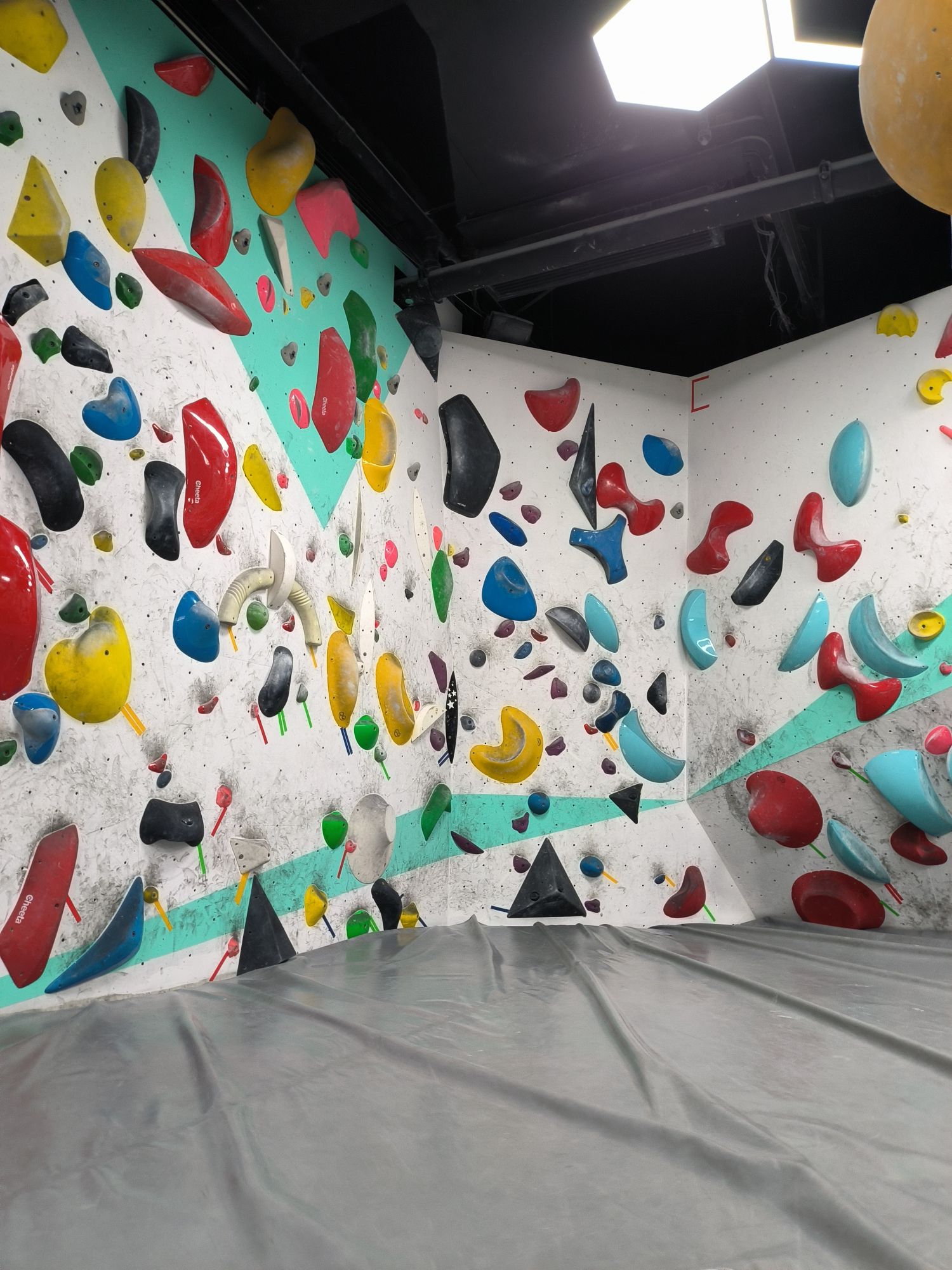 场地封面-王者攀岩俱乐部