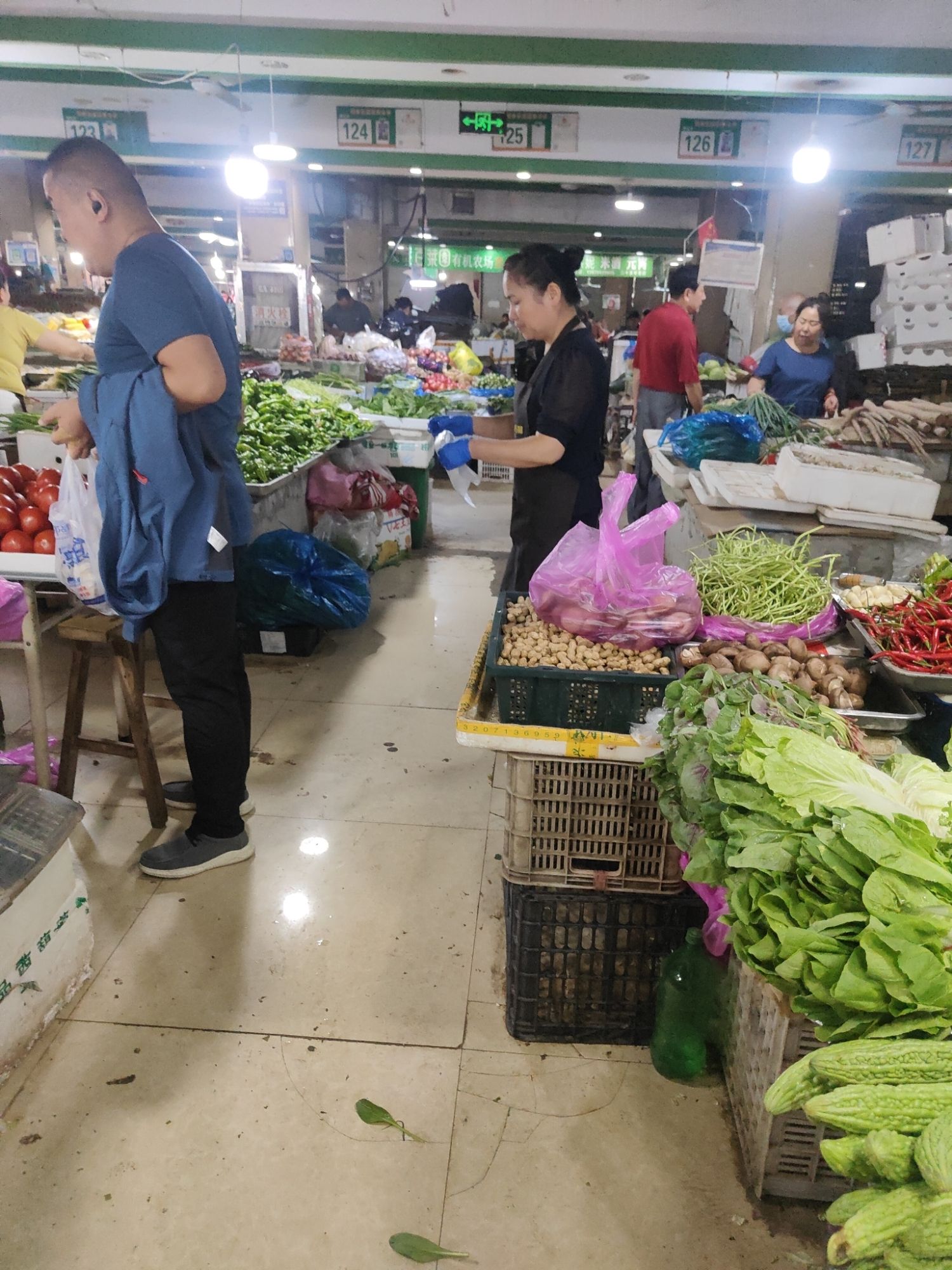 千万加新天地菜市场