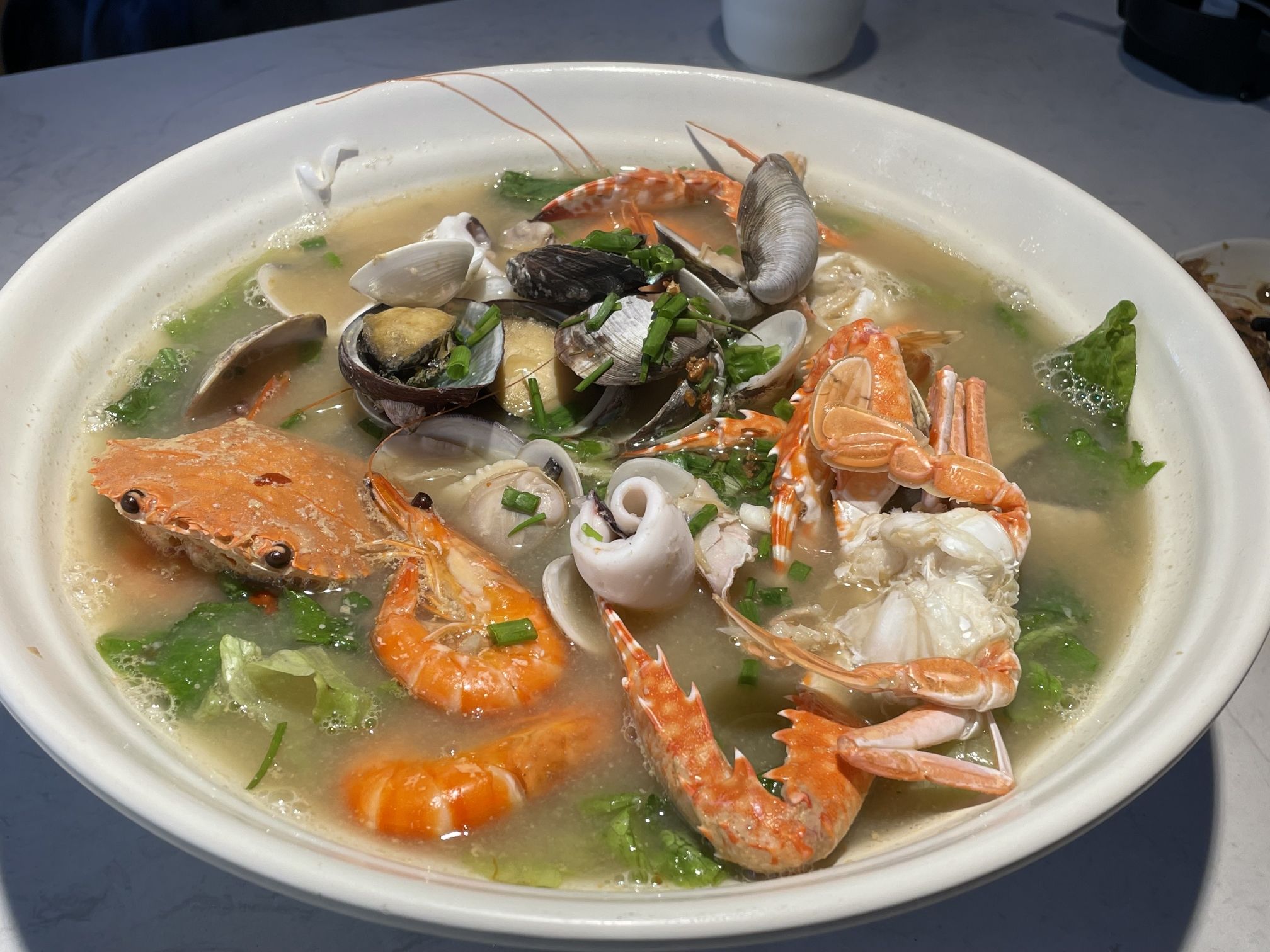 一碗打尽地道疍家海鲜粉店(大东海店)