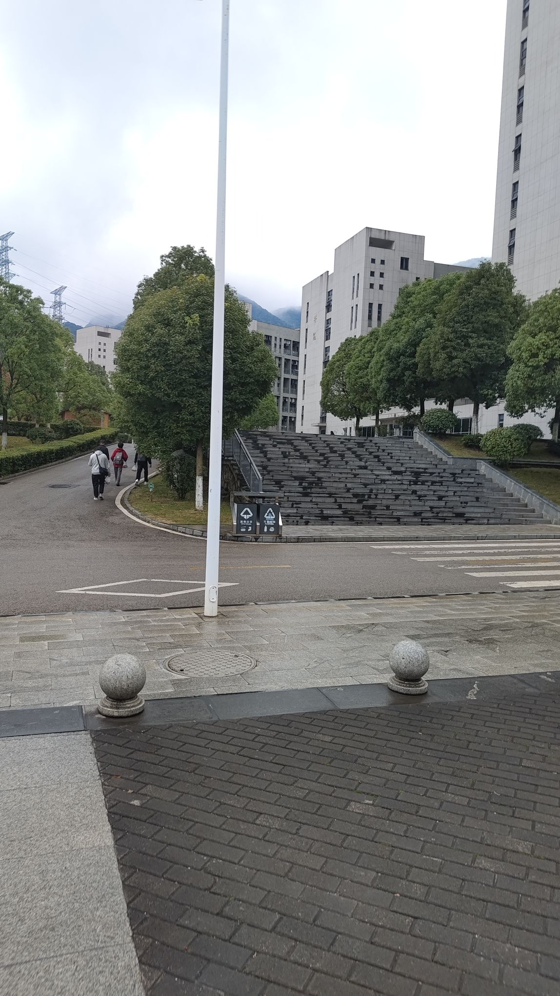 六盘水师范学院龙山校区