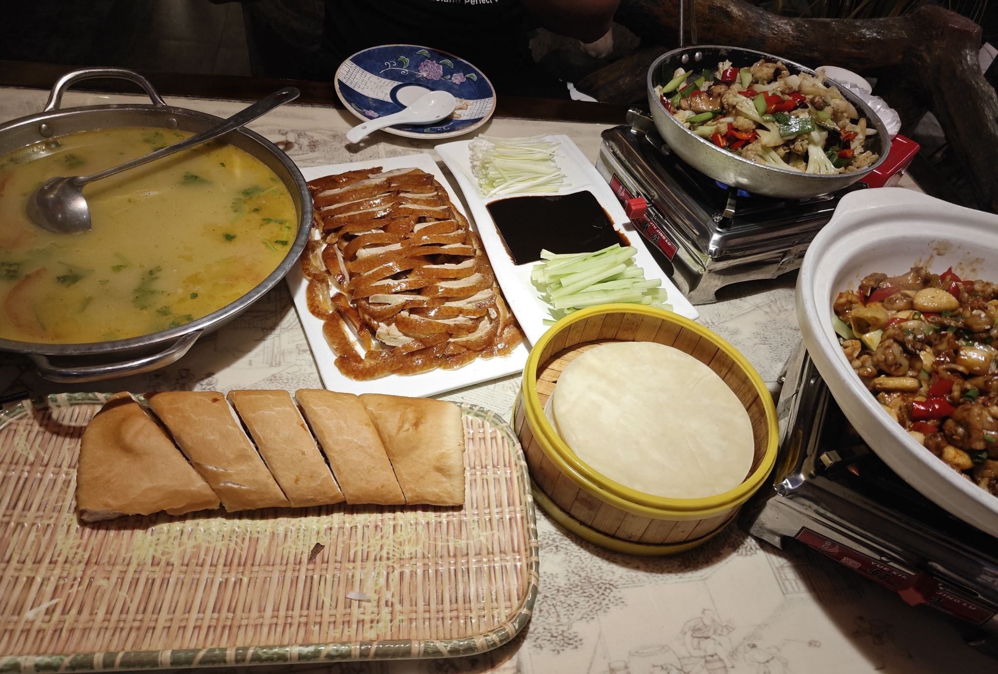 粥堂里养生餐厅(鄂州店)
