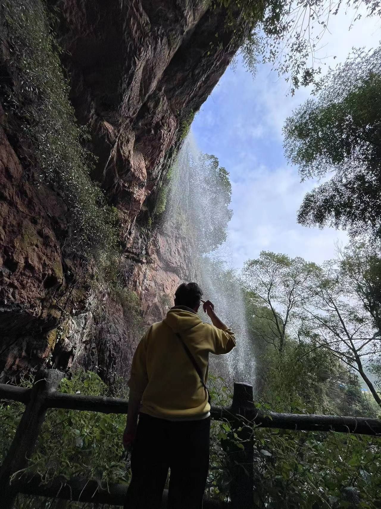 滴水岩风景区旅行图片 3