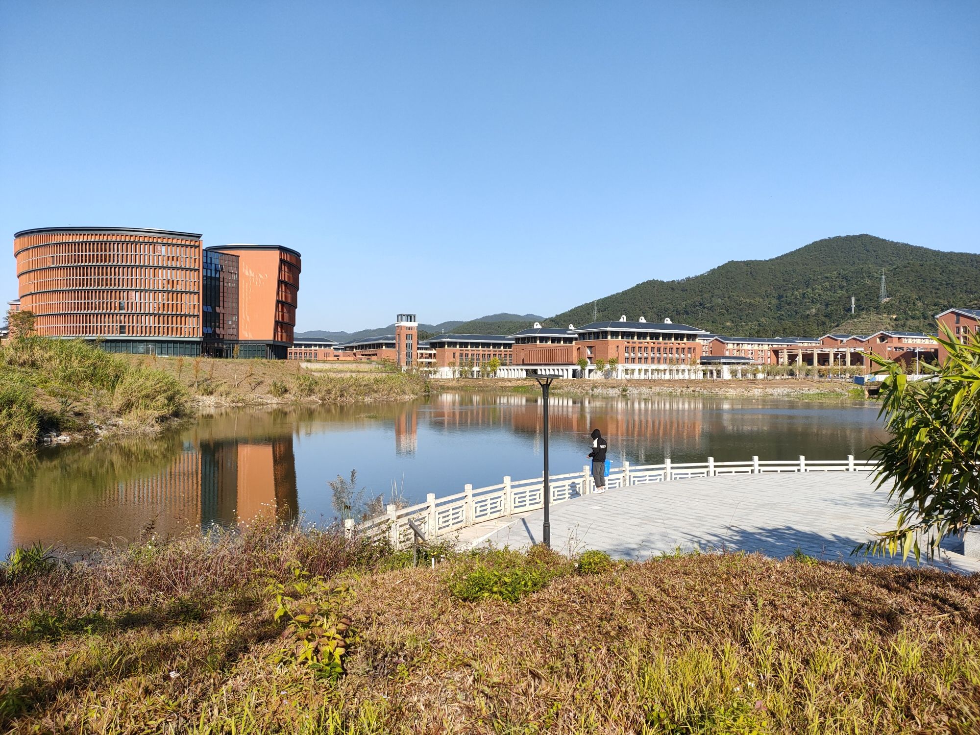 广东药科大学(云浮校区)