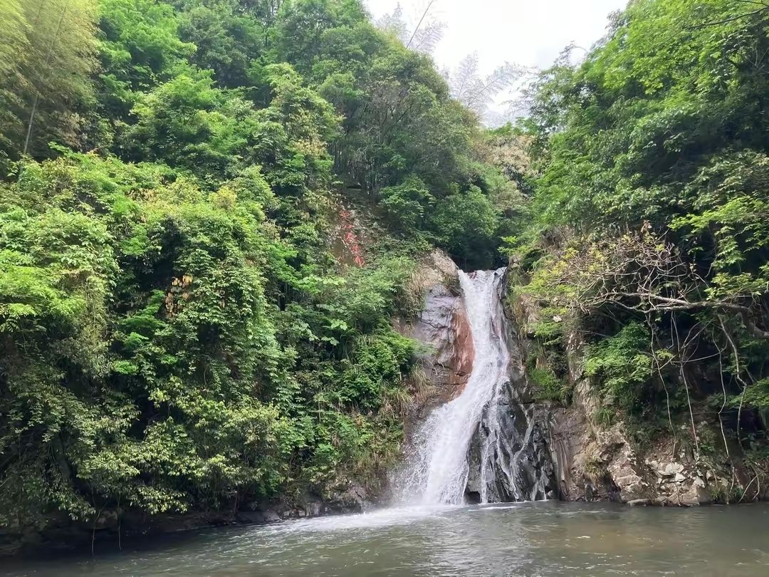 东江源瀑布旅行图片 3