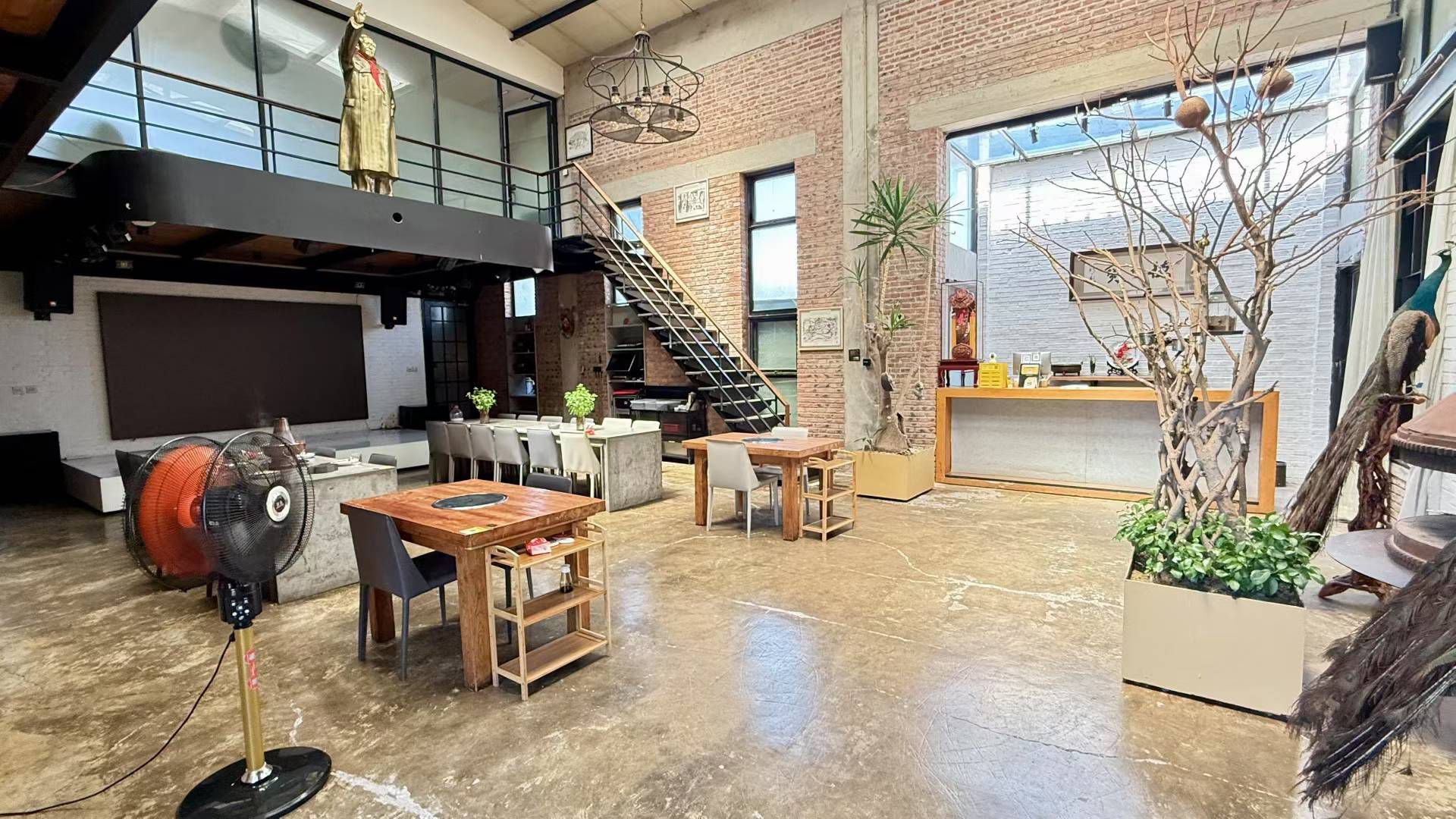 MAX轰趴团建会场超跑俱乐部