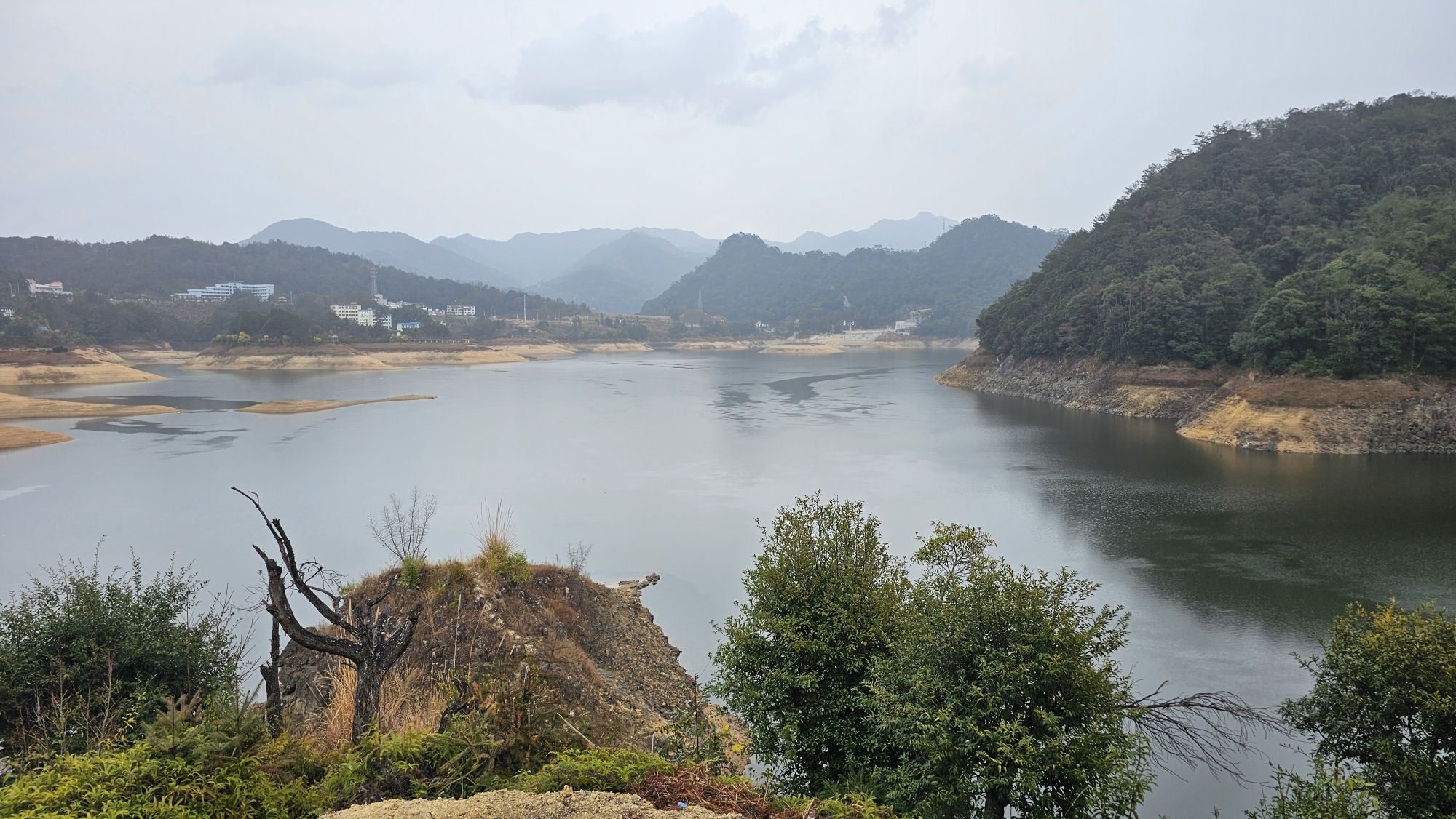 湖心岛旅行图片 1