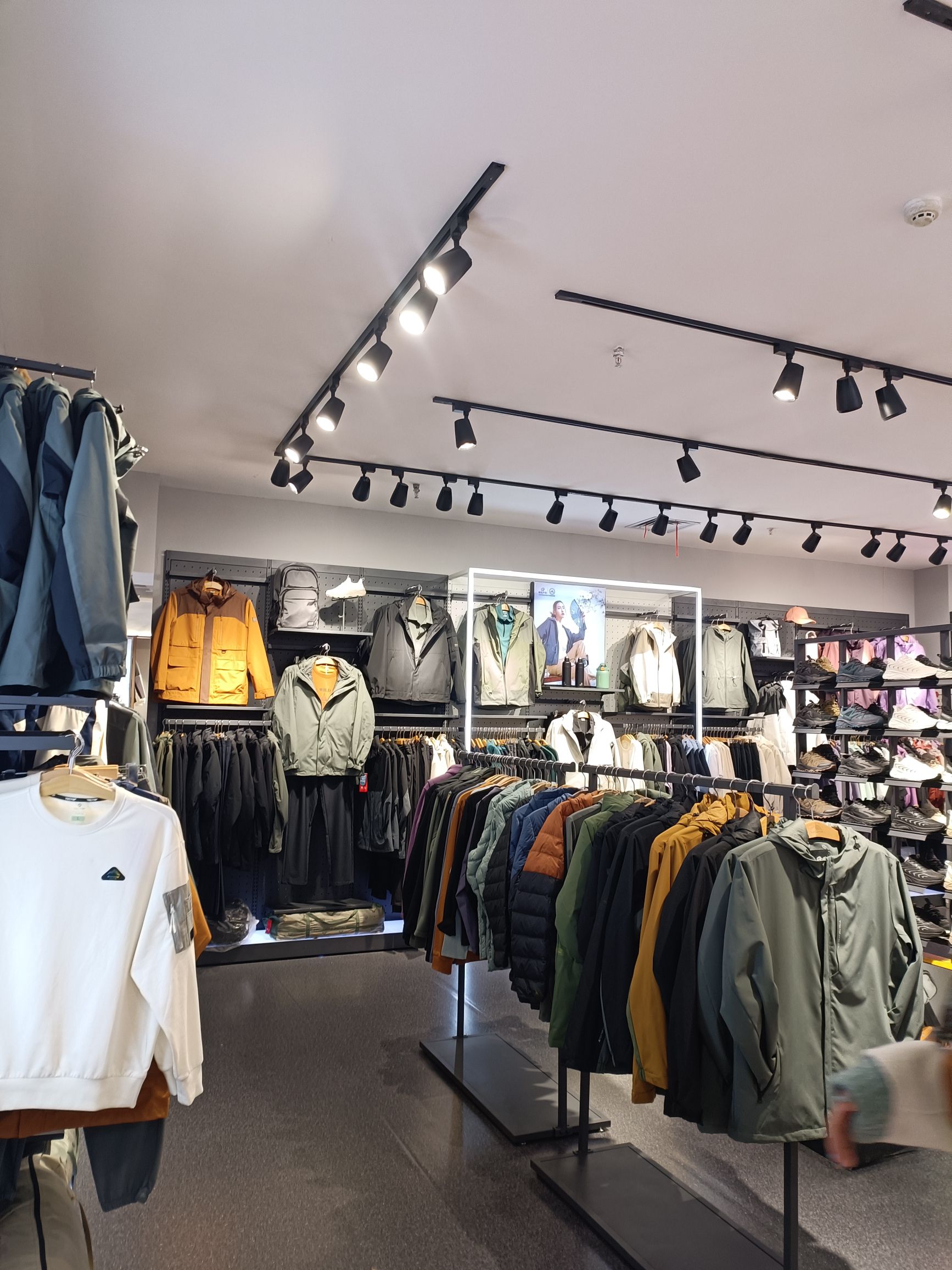 探拓户外(东安现代城店)
