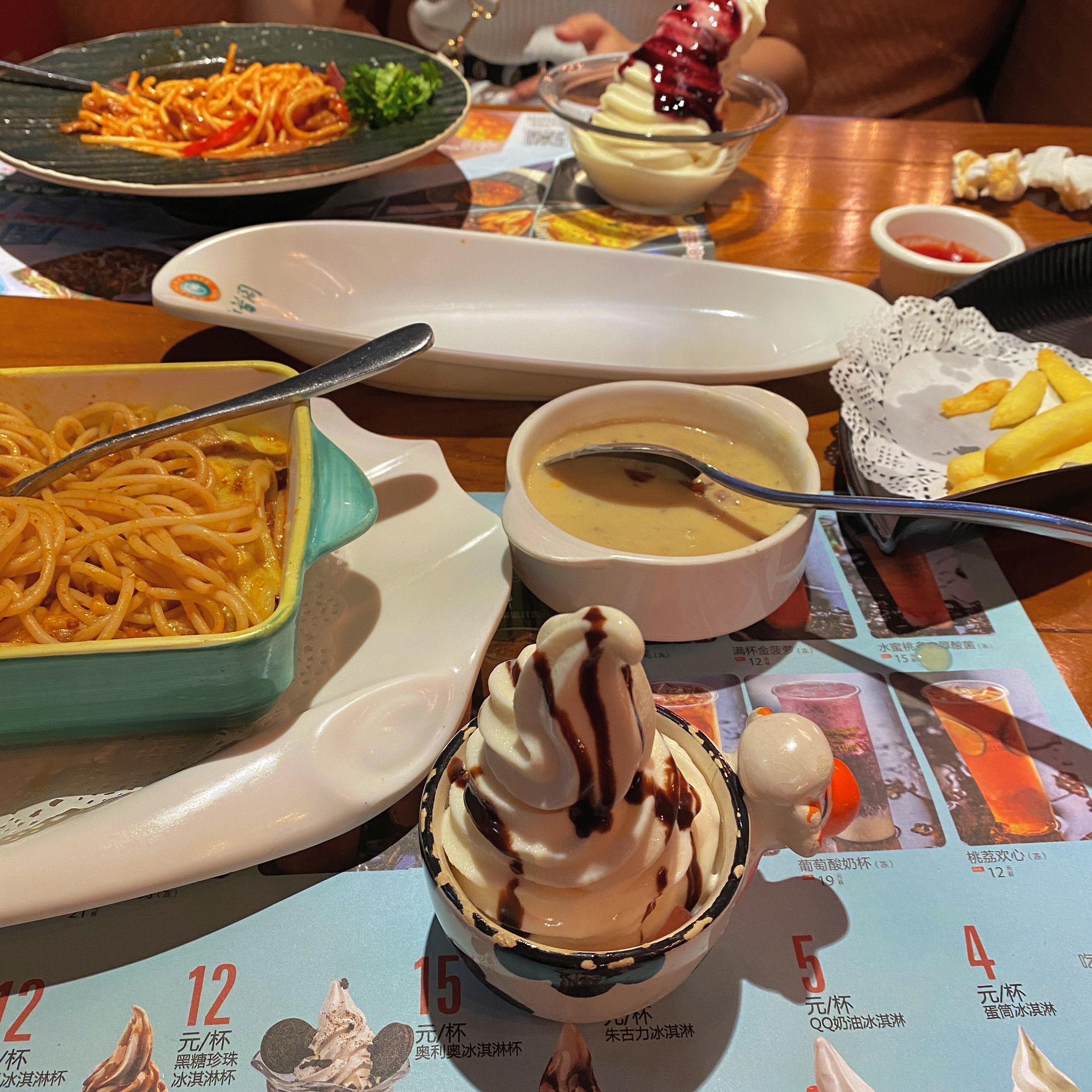 绿茵阁西餐厅(麻城店)