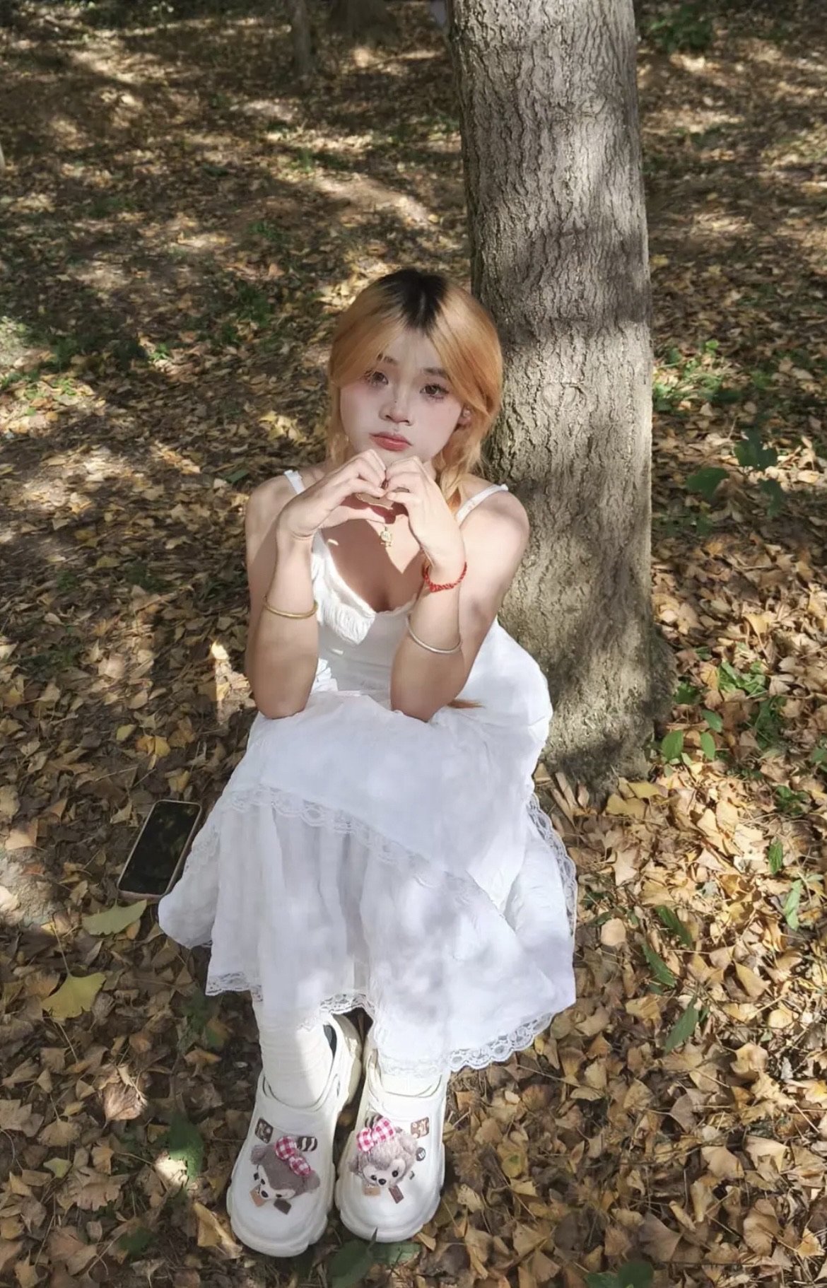 幸福村银杏树林旅行图片 2