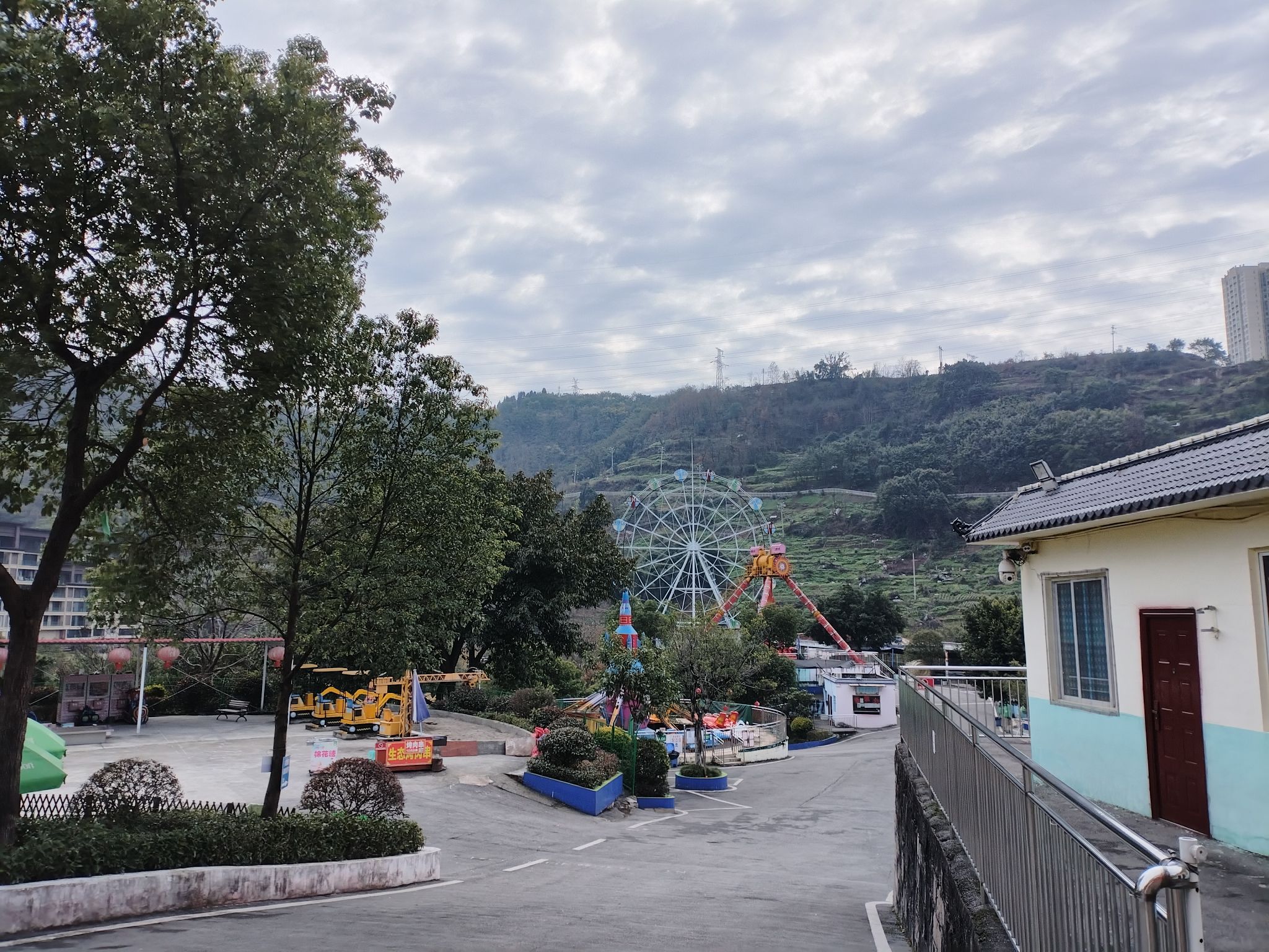 场地封面-綦江梦幻乐园(惠滨一路店)