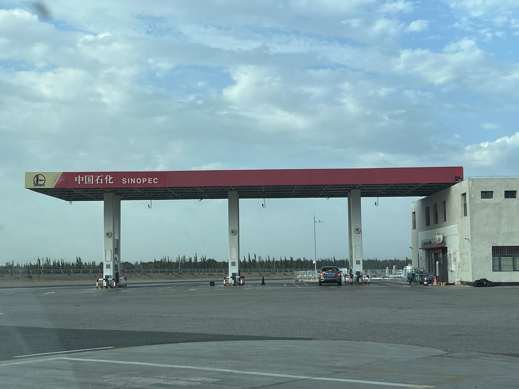 中国石化瓜州服务区加油站南站