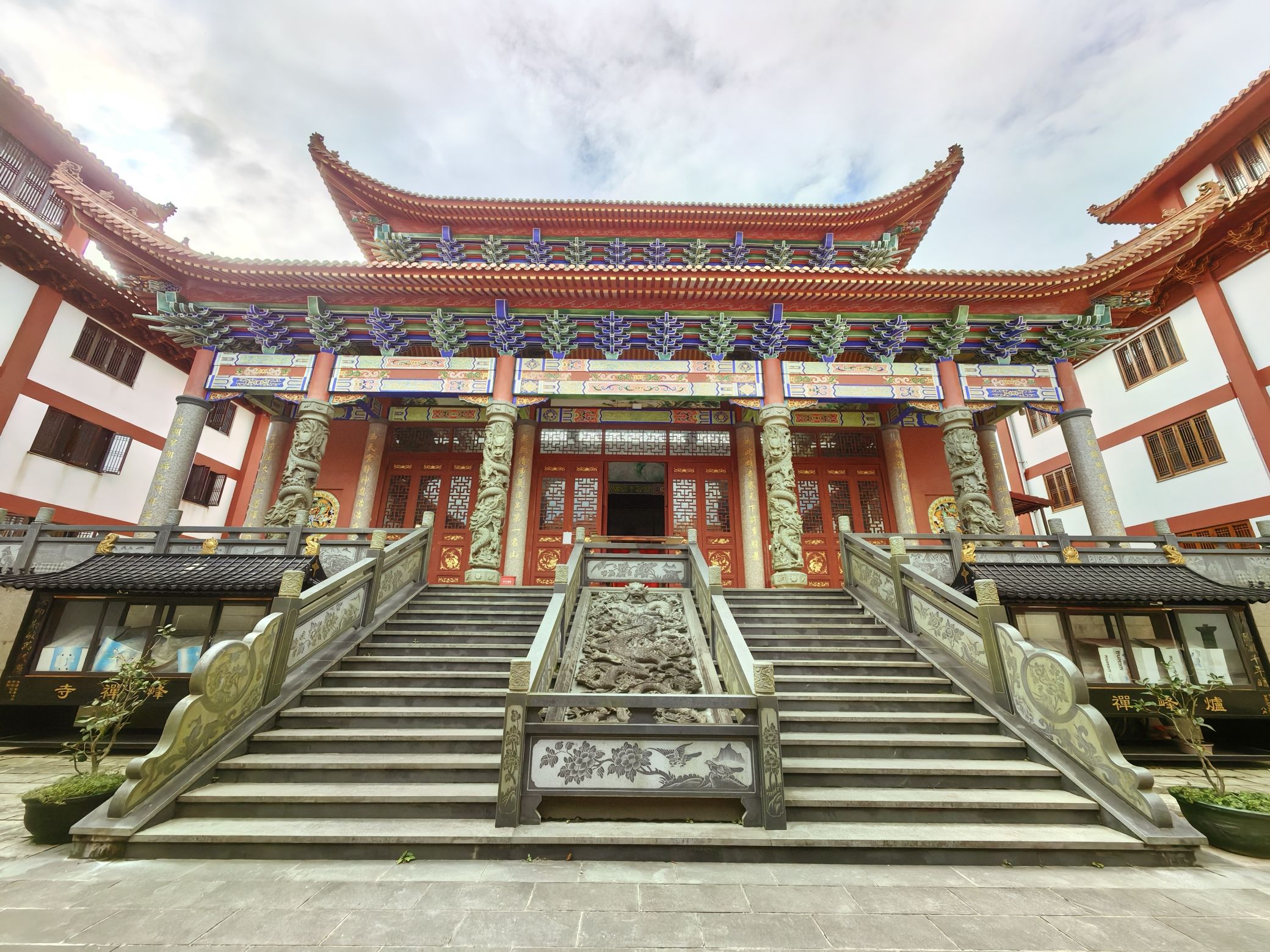 炉峰禅寺实景照片
