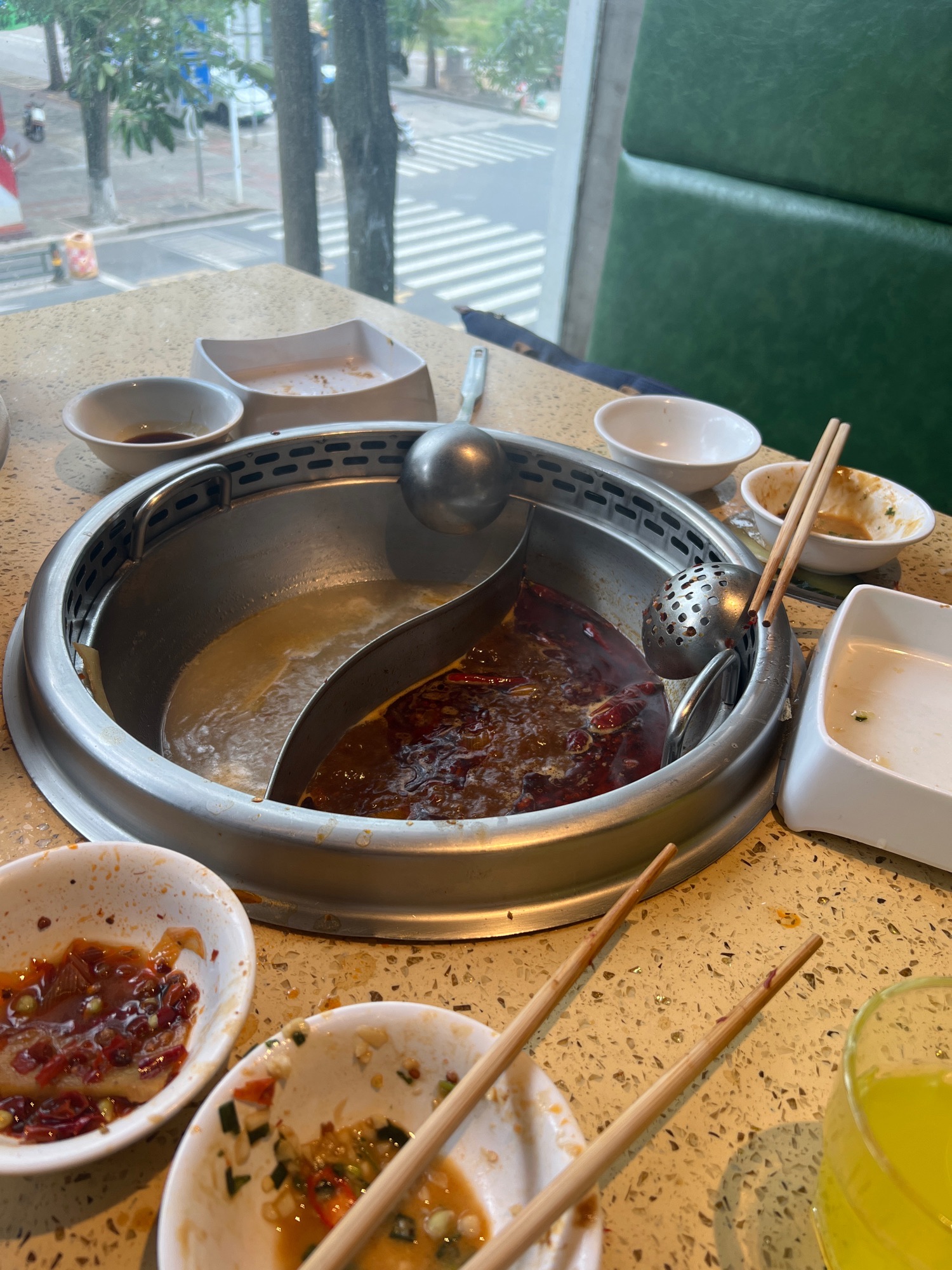 川妹火锅(文化北路直营店)