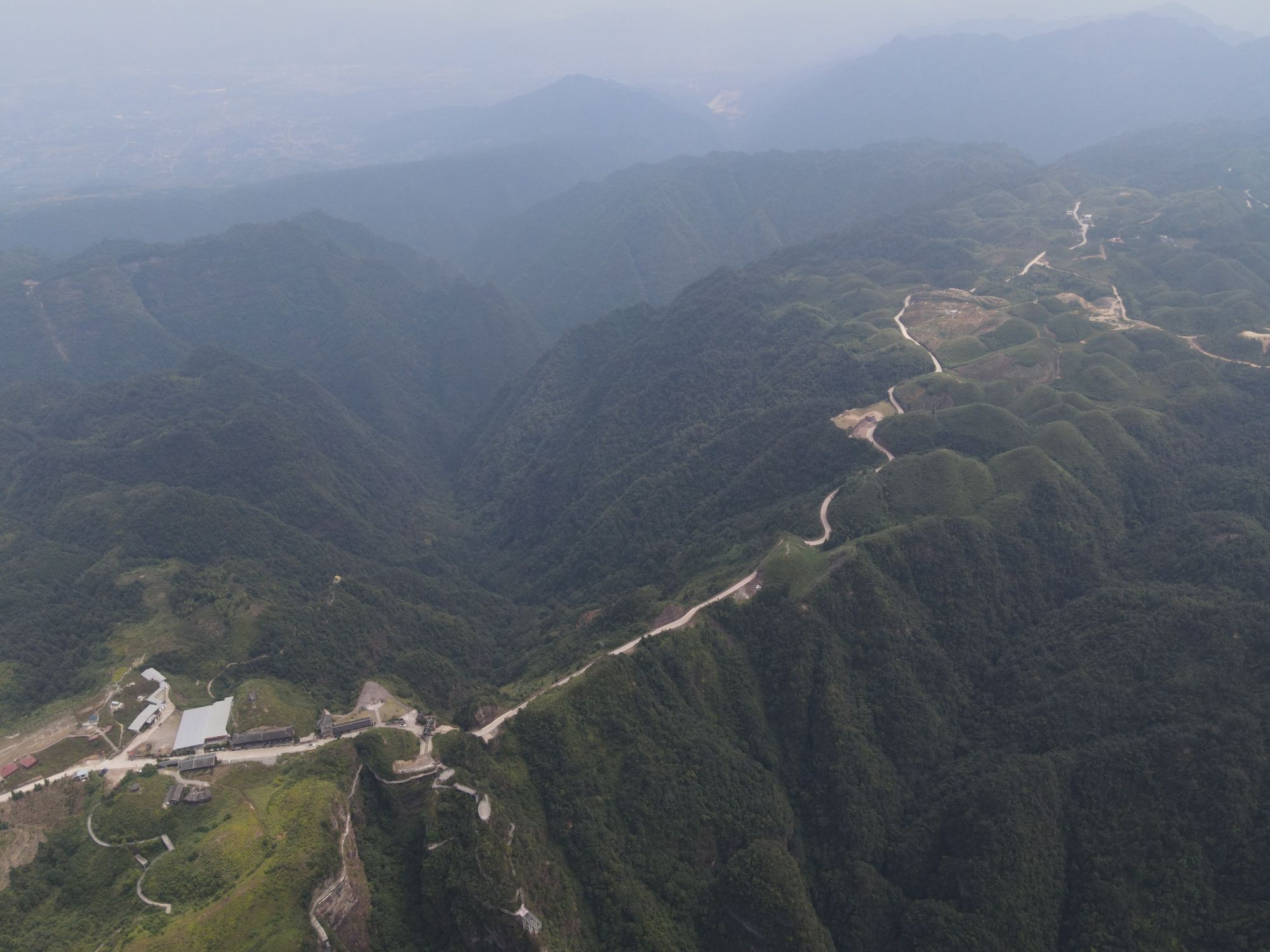 巴勒山玻璃栈道旅行图片 1
