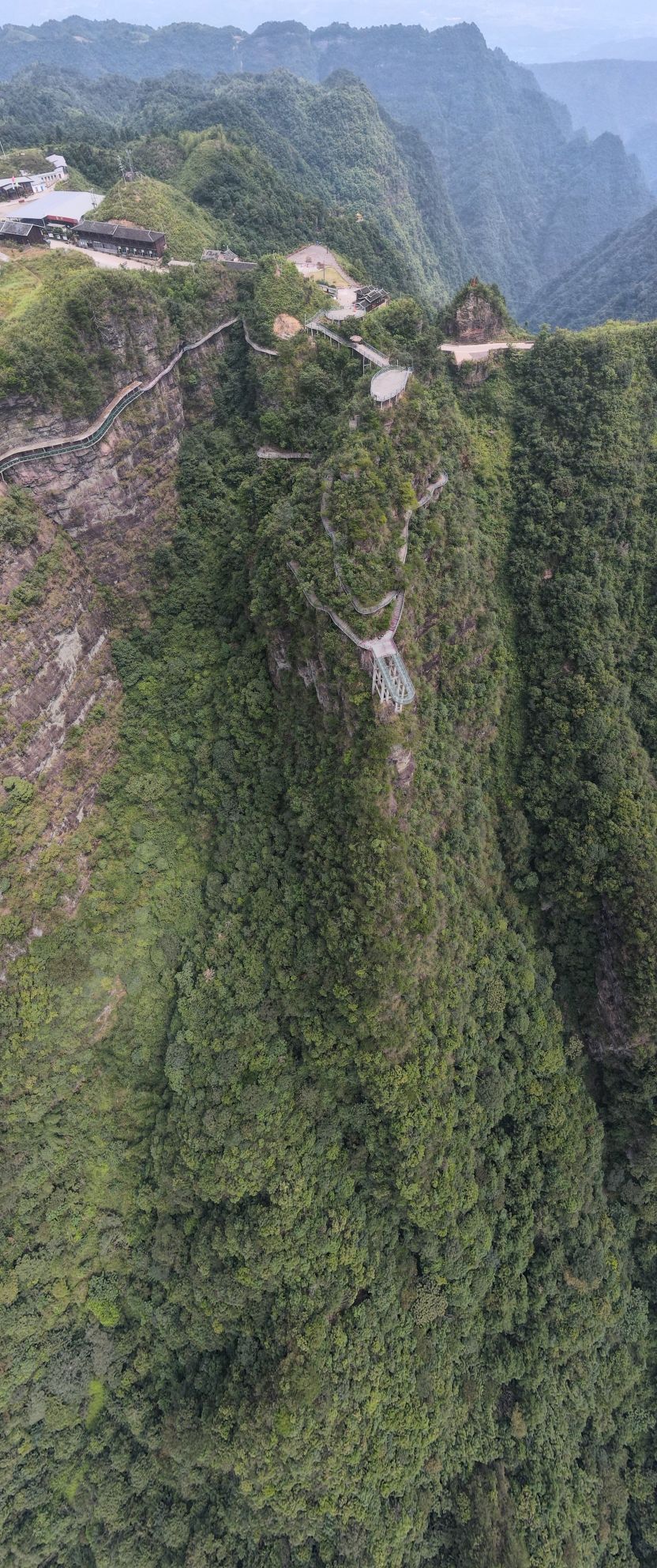 巴勒山玻璃栈道旅行图片 2